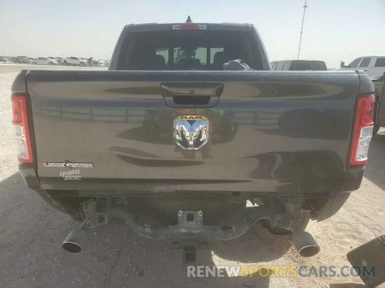 6 Photograph of a damaged car 1C6RREFT9MN543746 RAM 1500 2021