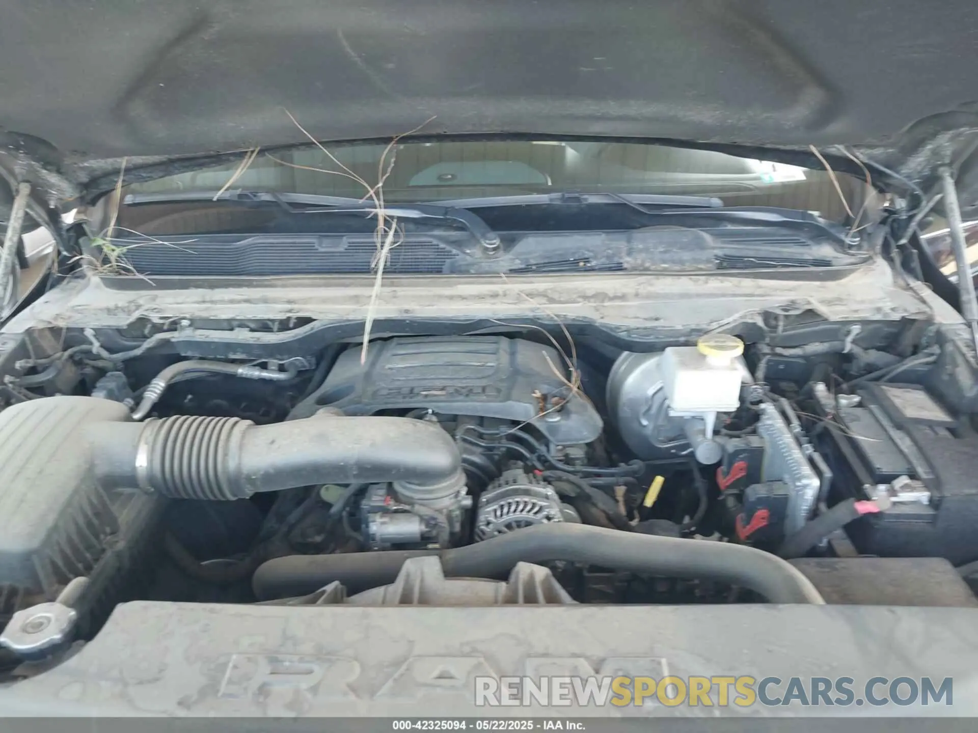 10 Photograph of a damaged car 1C6RREFTXMN501179 RAM 1500 2021