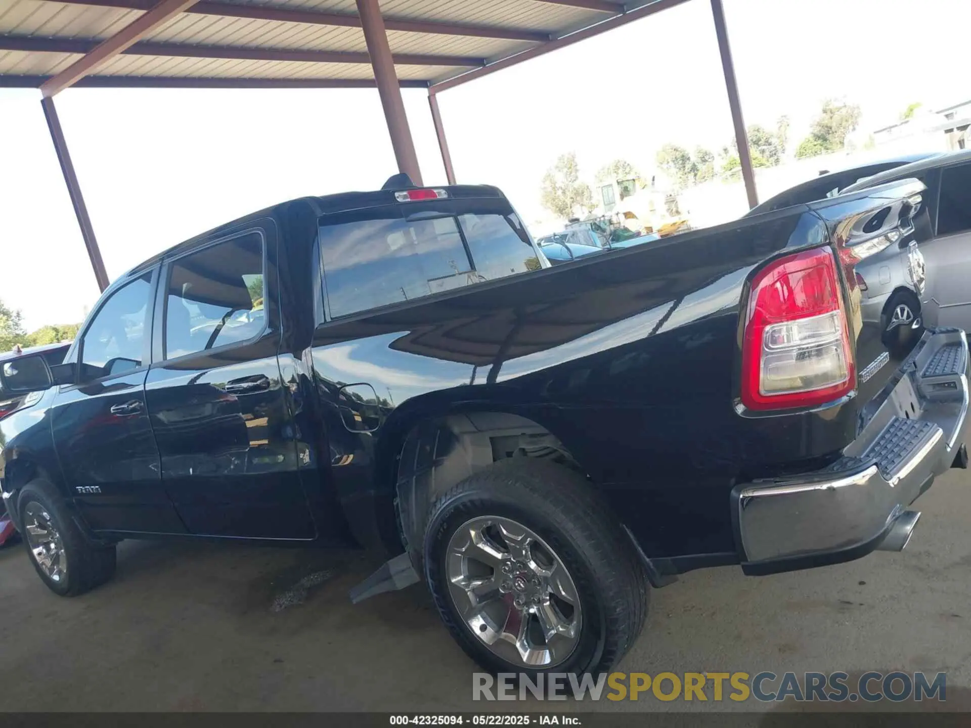 15 Photograph of a damaged car 1C6RREFTXMN501179 RAM 1500 2021