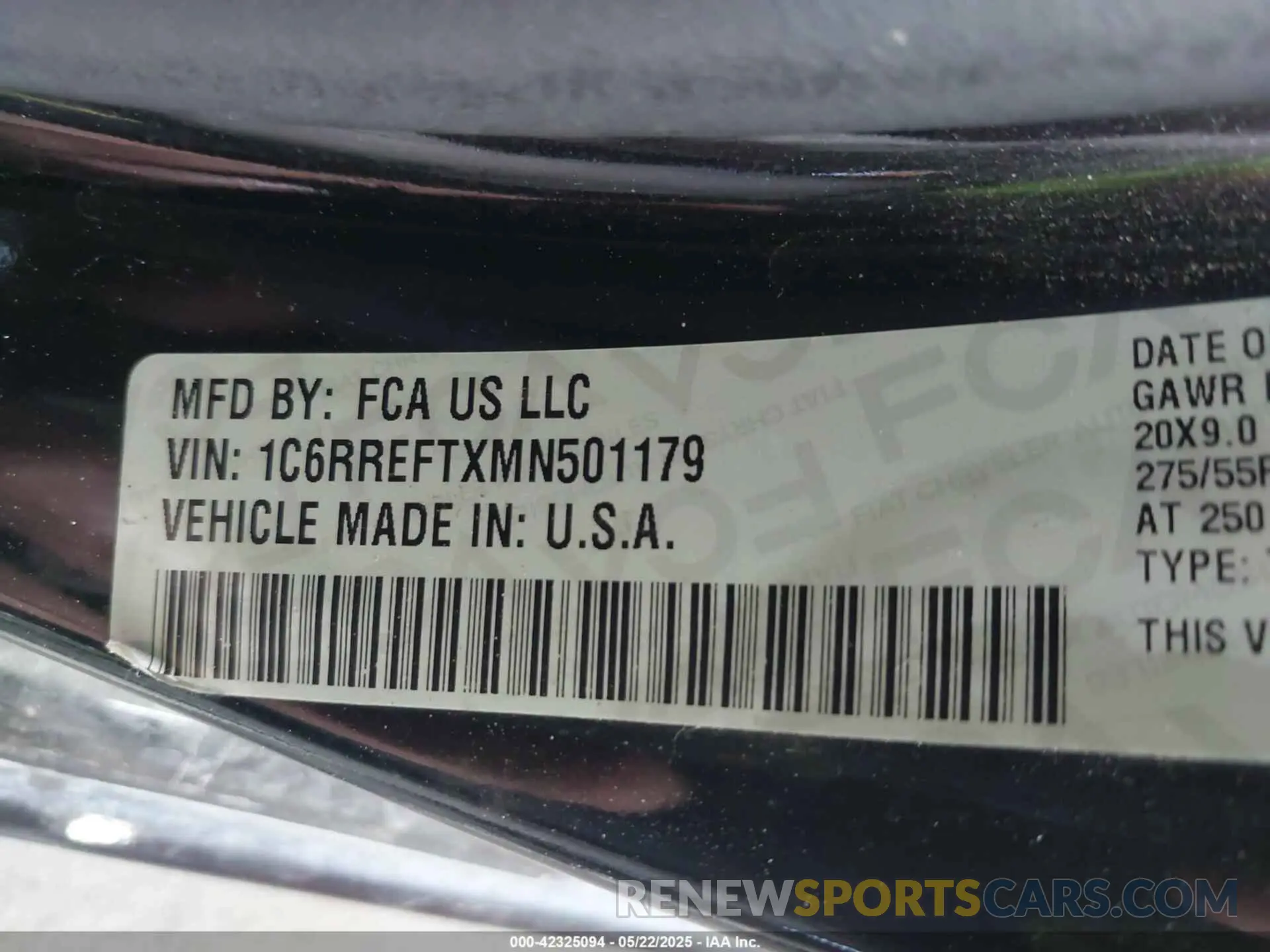 9 Photograph of a damaged car 1C6RREFTXMN501179 RAM 1500 2021