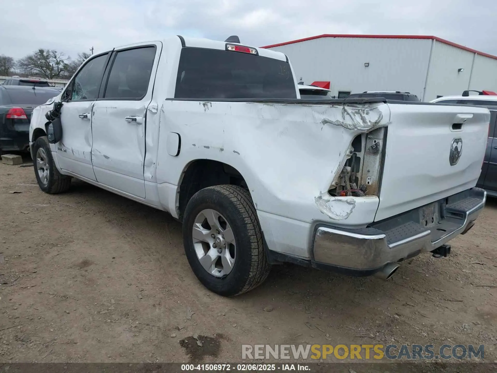 3 Photograph of a damaged car 1C6RREFTXMN501974 RAM 1500 2021