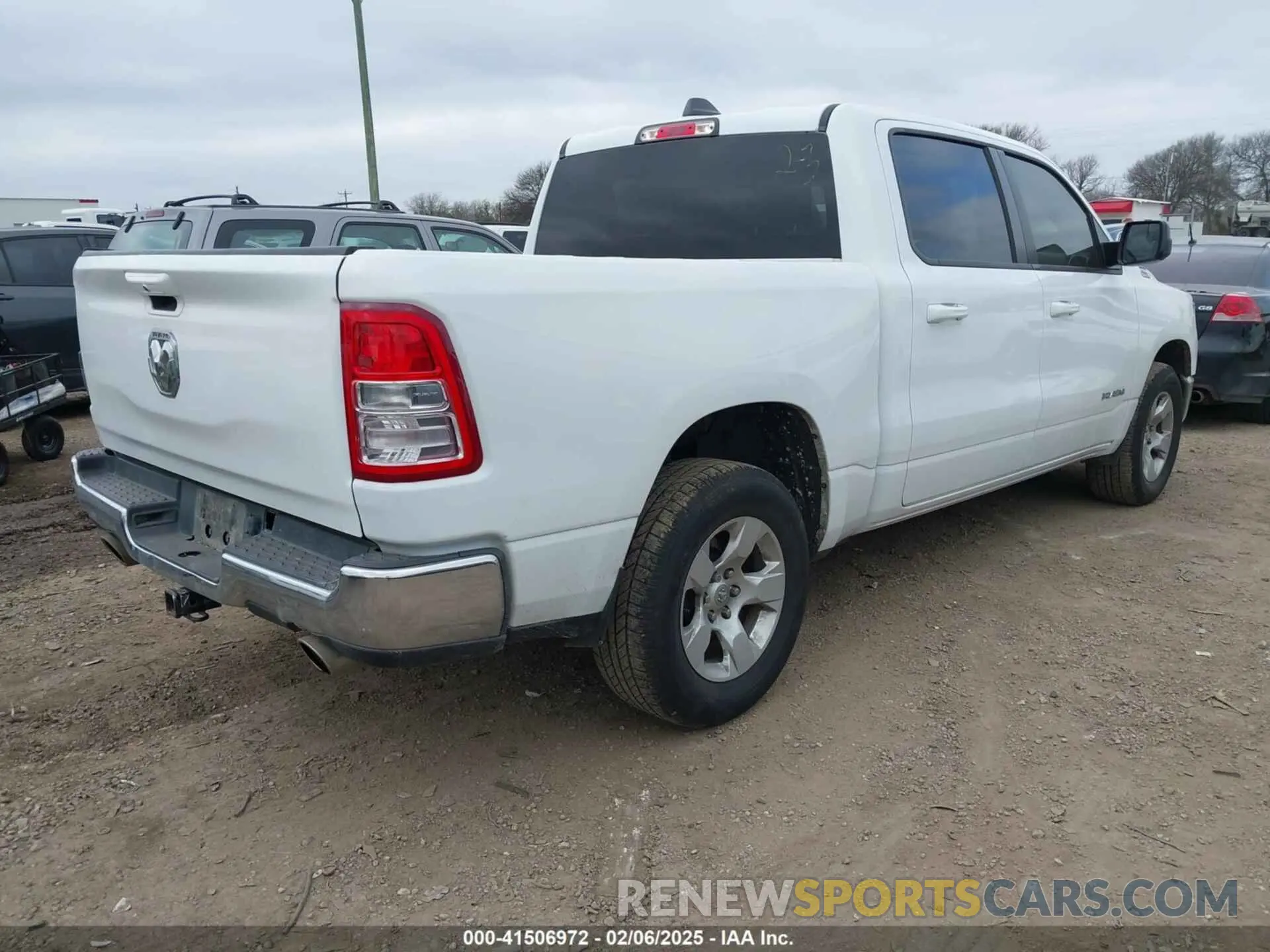 4 Photograph of a damaged car 1C6RREFTXMN501974 RAM 1500 2021