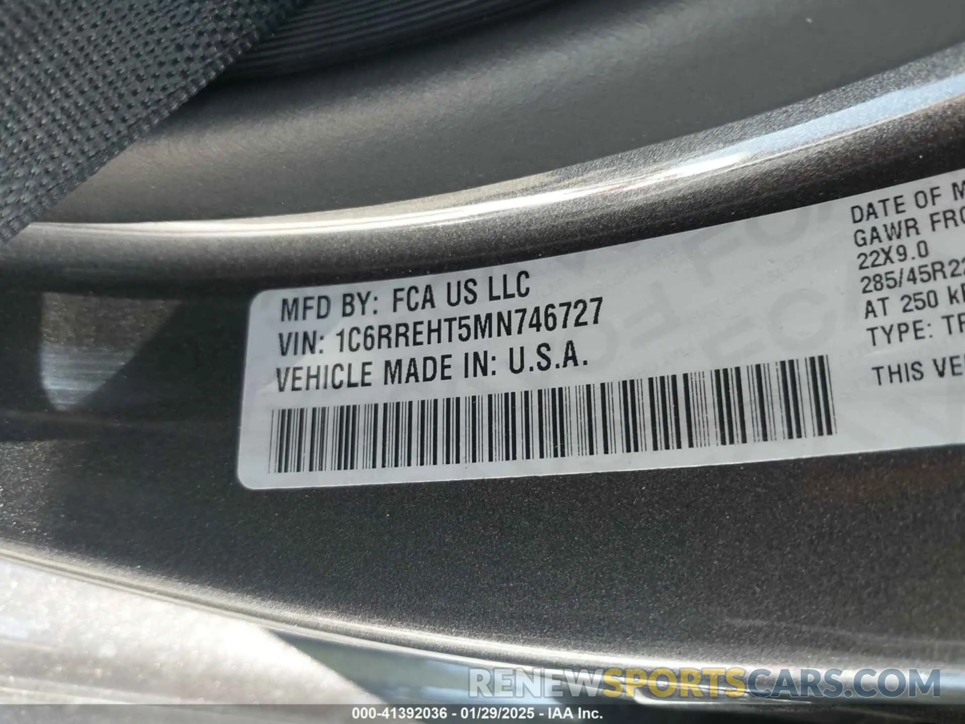 9 Photograph of a damaged car 1C6RREHT5MN746727 RAM 1500 2021
