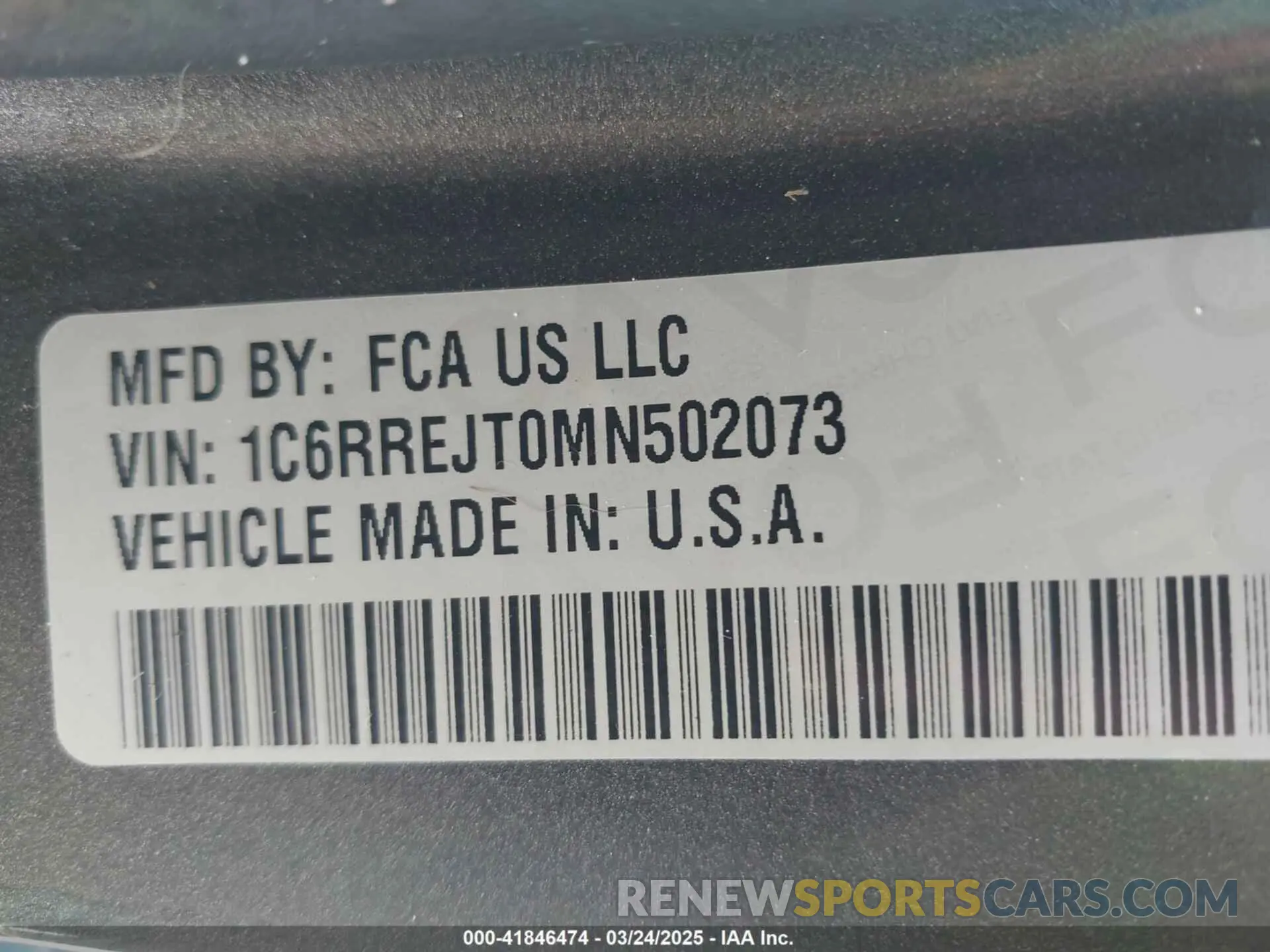 9 Photograph of a damaged car 1C6RREJT0MN502073 RAM 1500 2021