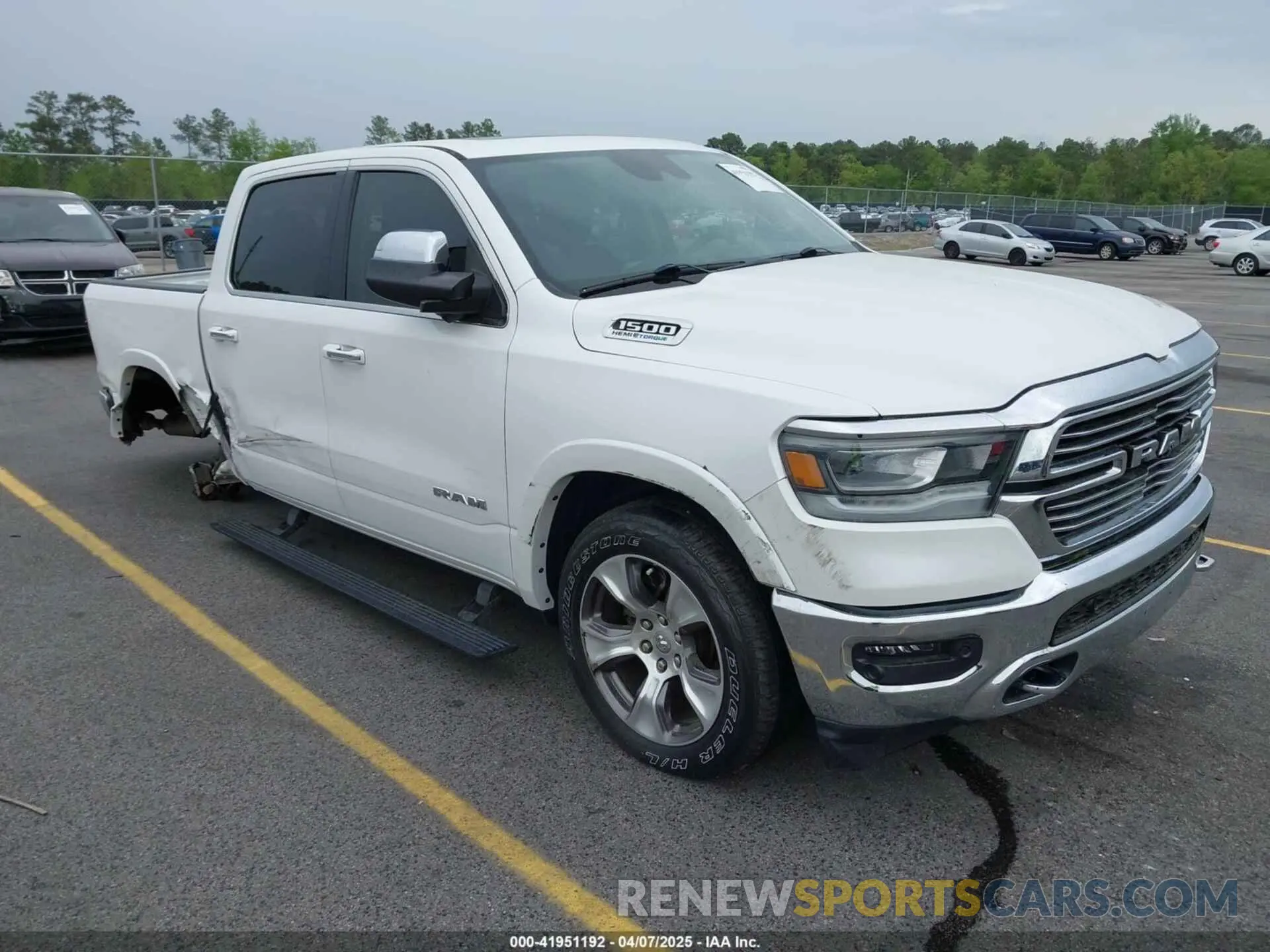 1 Photograph of a damaged car 1C6RREJT1MN709653 RAM 1500 2021
