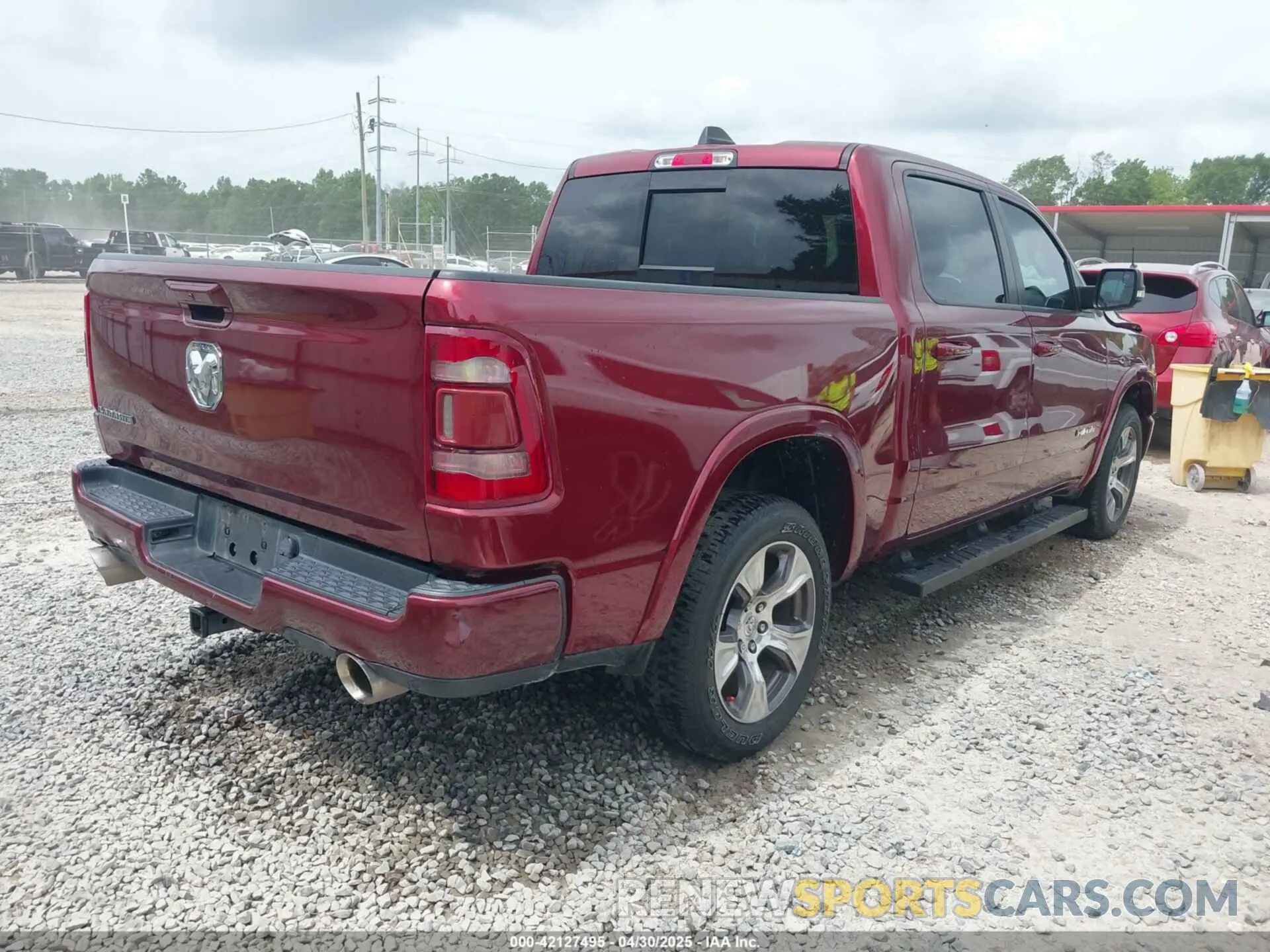 4 Photograph of a damaged car 1C6RREJT1MN767990 RAM 1500 2021