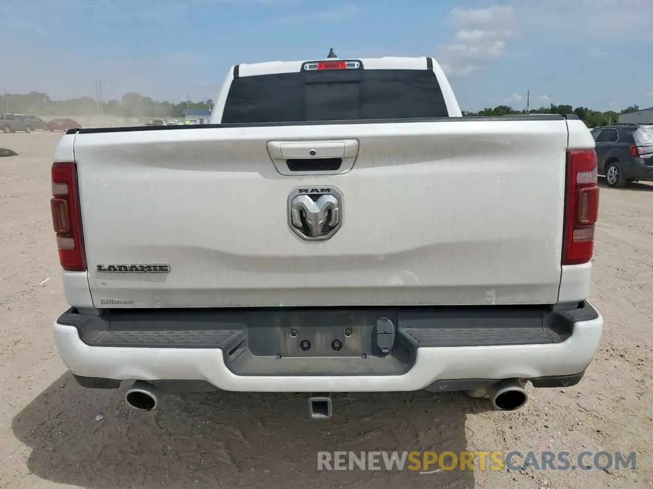 6 Photograph of a damaged car 1C6RREJT9MN501522 RAM 1500 2021