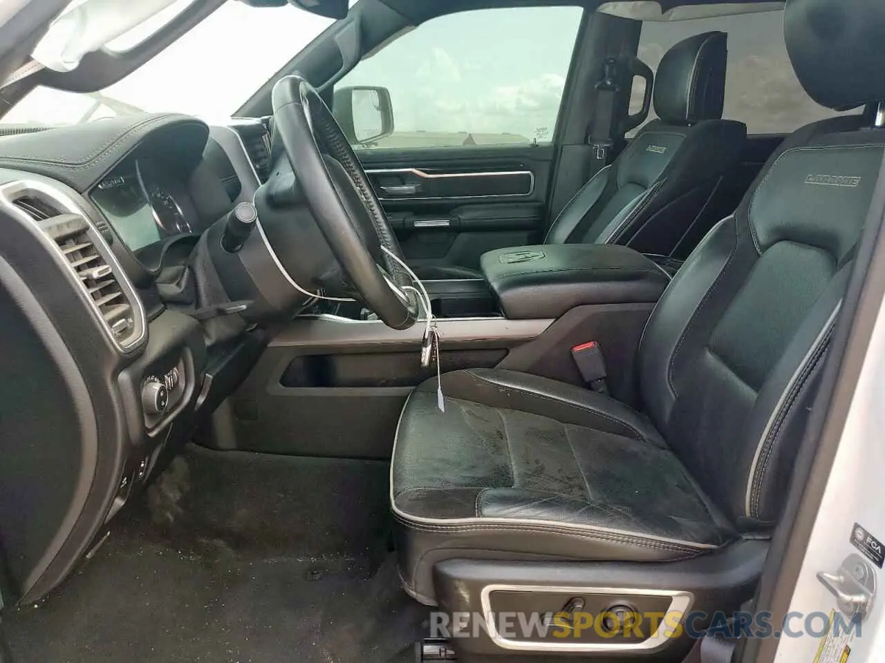 7 Photograph of a damaged car 1C6RREJT9MN501522 RAM 1500 2021