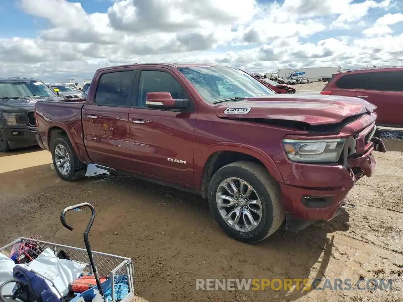4 Photograph of a damaged car 1C6RREJT9MN608618 RAM 1500 2021