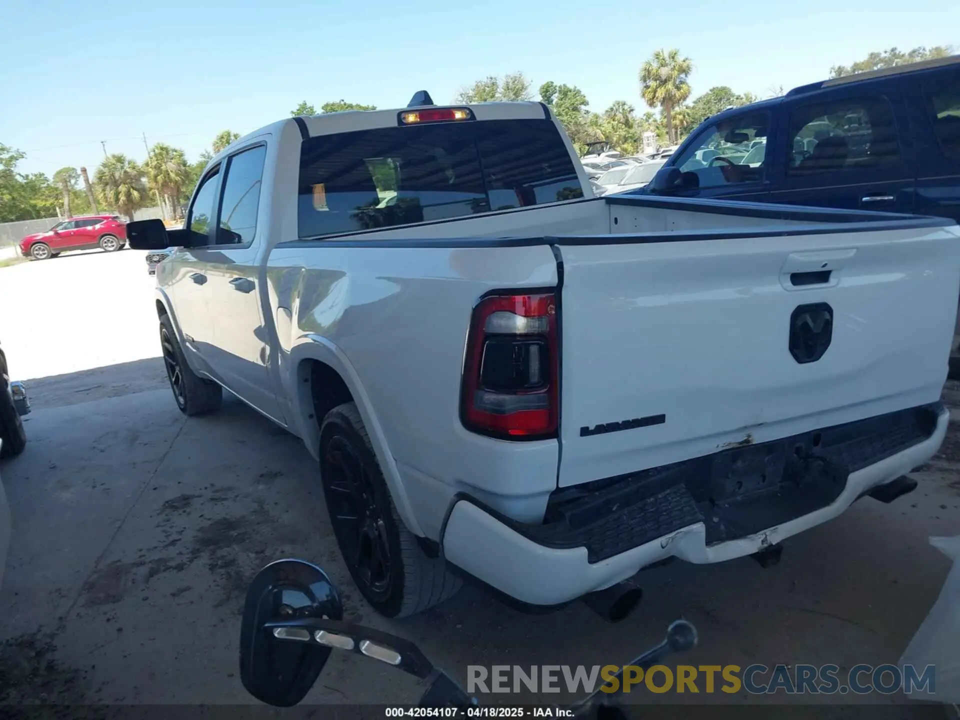 3 Photograph of a damaged car 1C6RREJTXMN794380 RAM 1500 2021