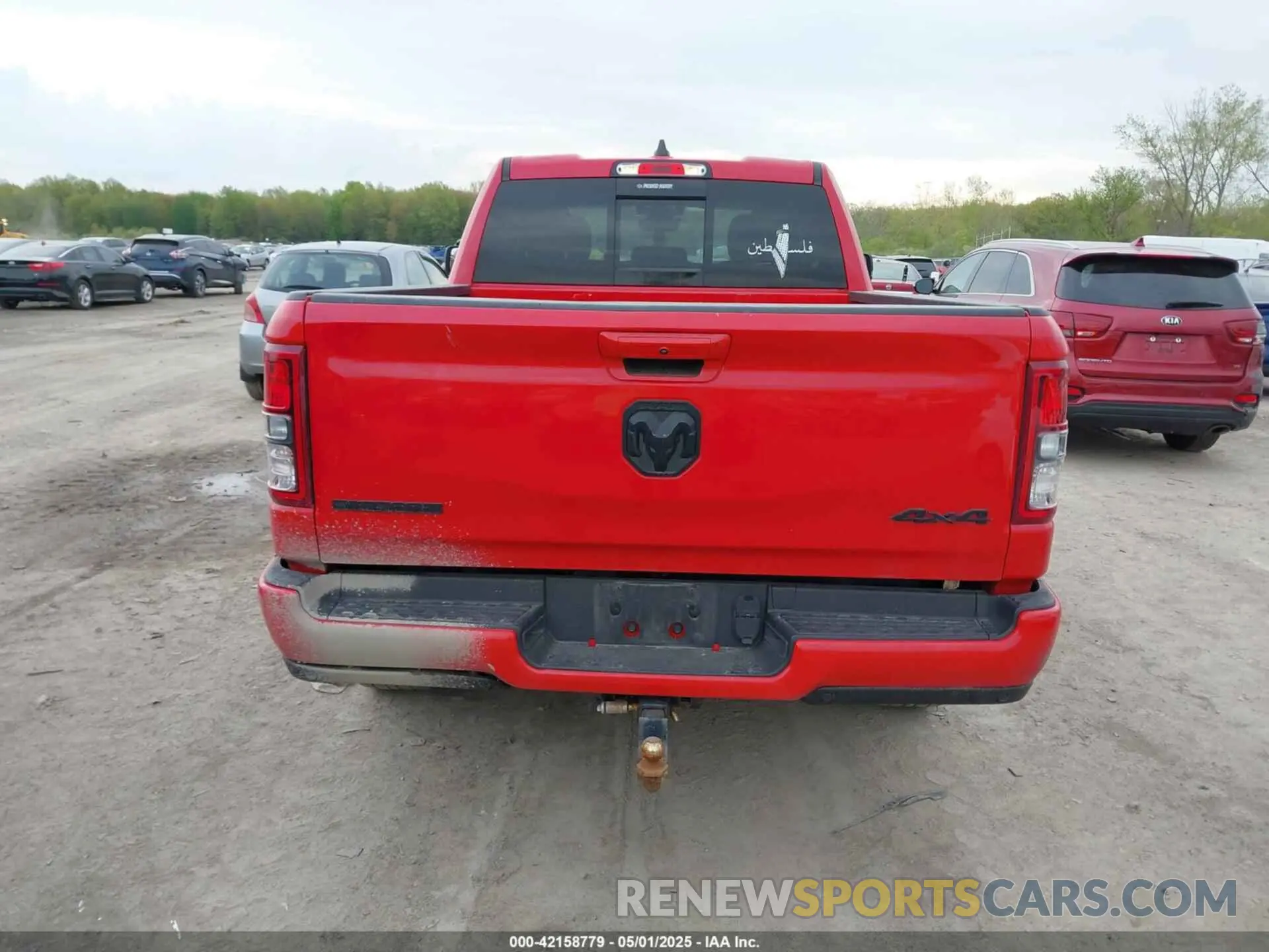16 Photograph of a damaged car 1C6RRFBG2MN603753 RAM 1500 2021