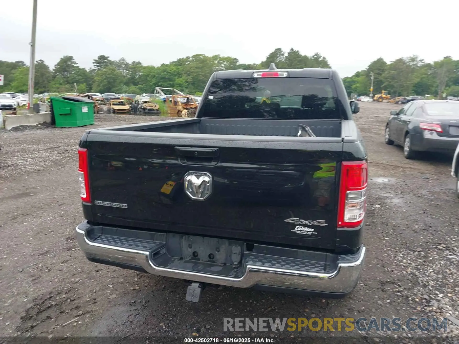 16 Photograph of a damaged car 1C6RRFBG8MN784325 RAM 1500 2021