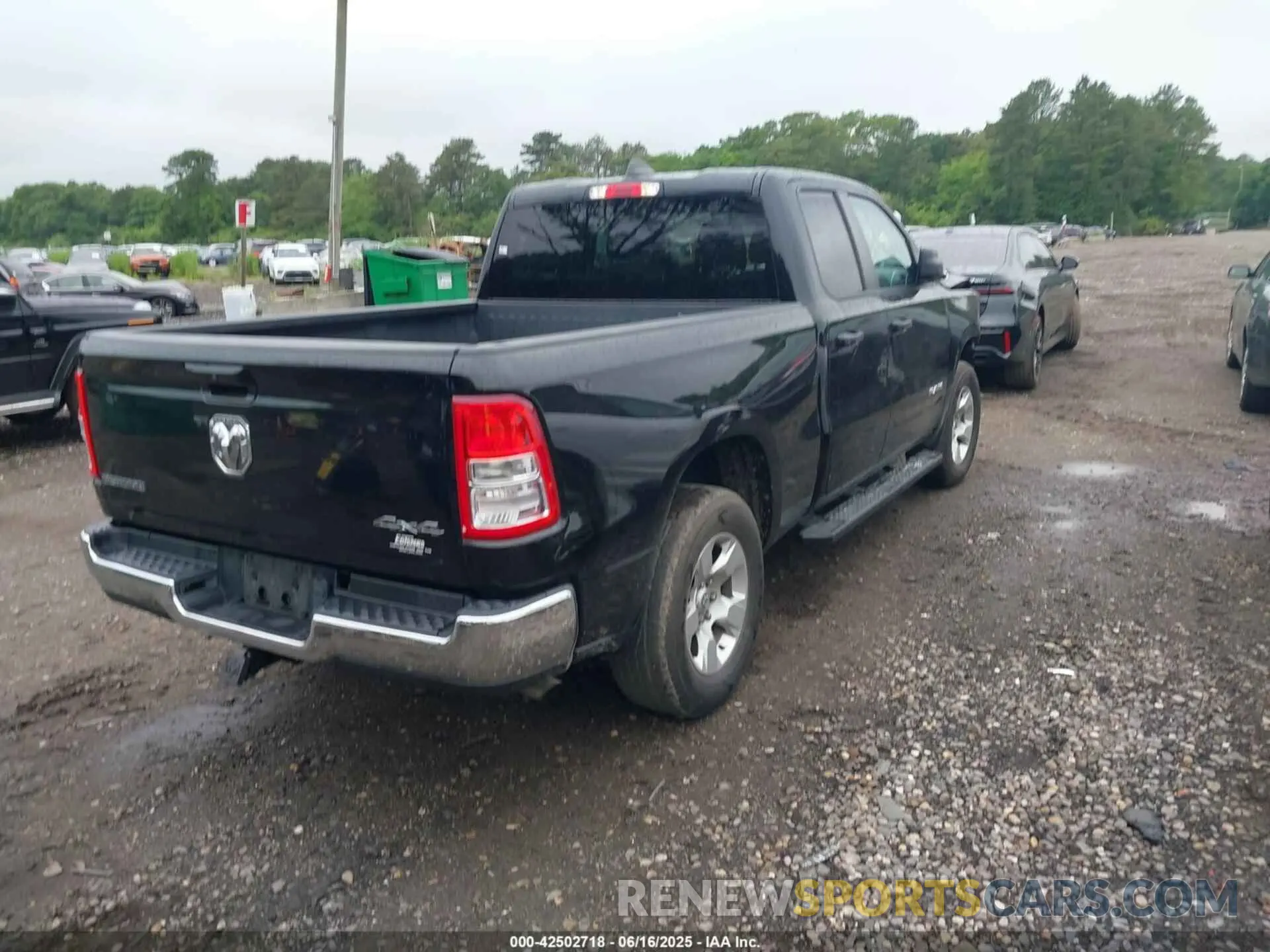 4 Photograph of a damaged car 1C6RRFBG8MN784325 RAM 1500 2021