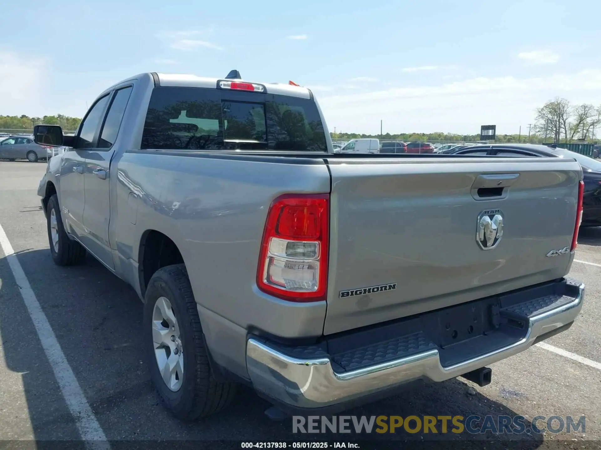 3 Photograph of a damaged car 1C6RRFBG9MN734212 RAM 1500 2021