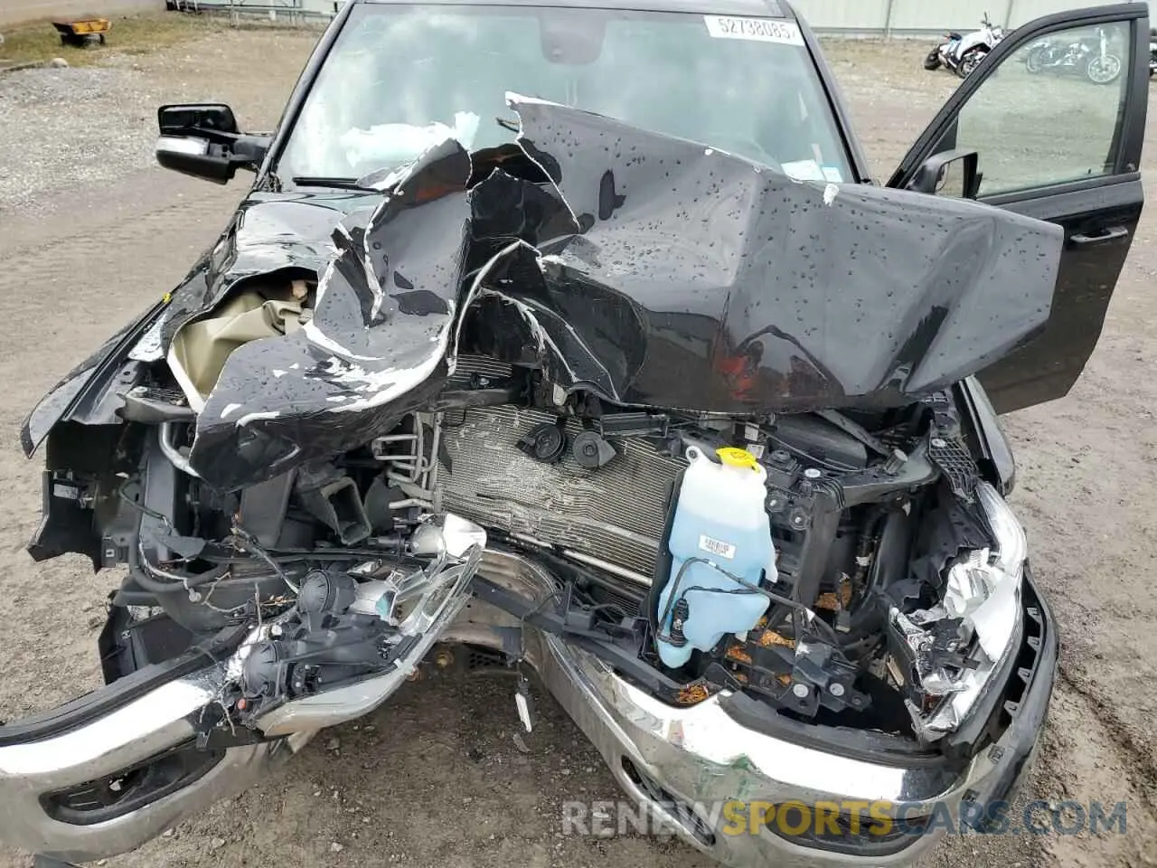 12 Photograph of a damaged car 1C6RRFFG4MN616434 RAM 1500 2021