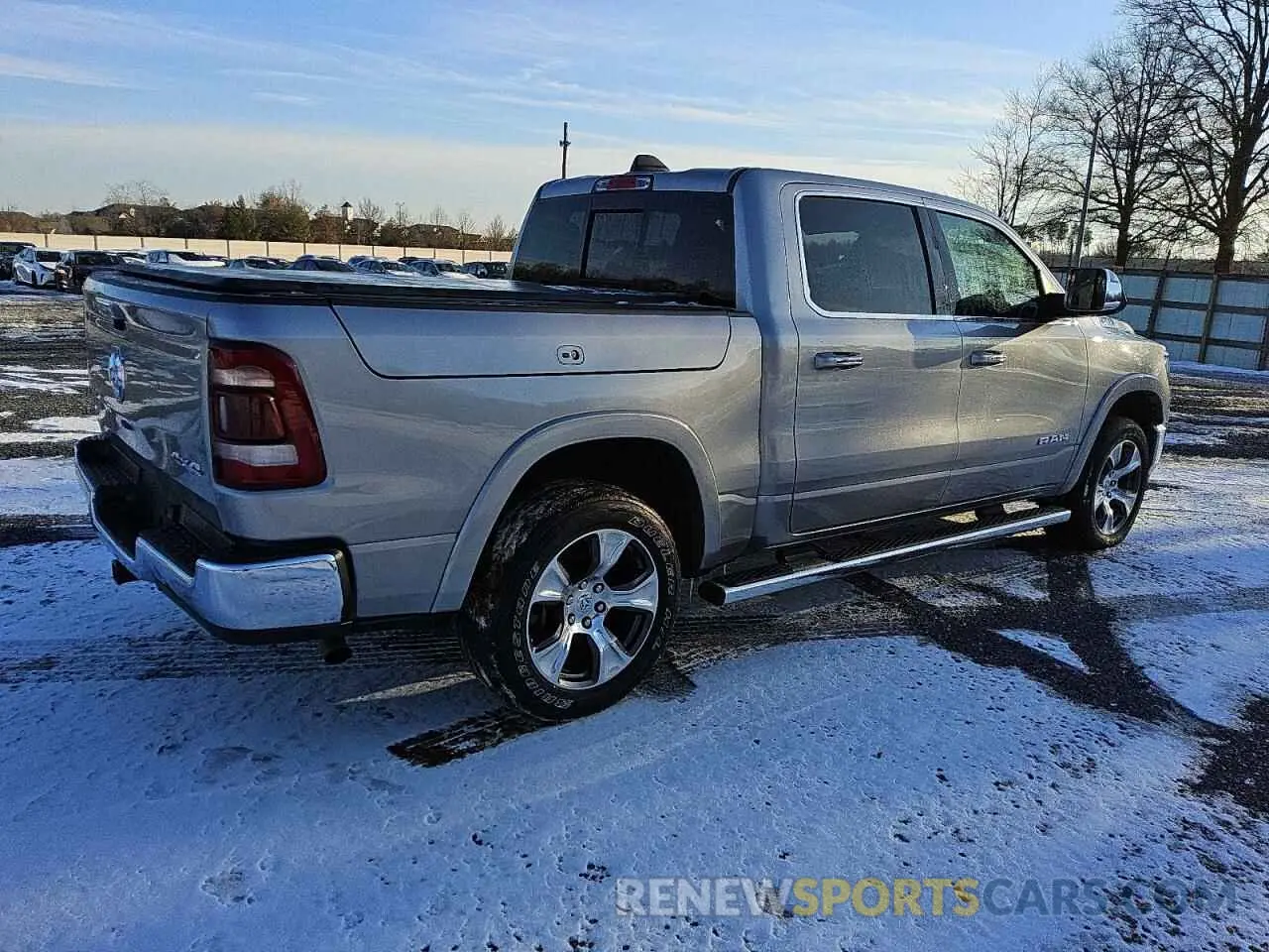 3 Photograph of a damaged car 1C6RRFJG9MN583972 RAM 1500 2021