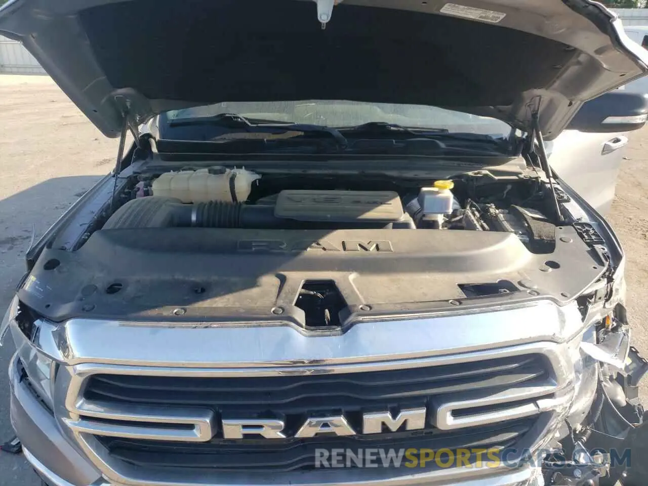 11 Photograph of a damaged car 1C6RRFMG3MN684470 RAM 1500 2021
