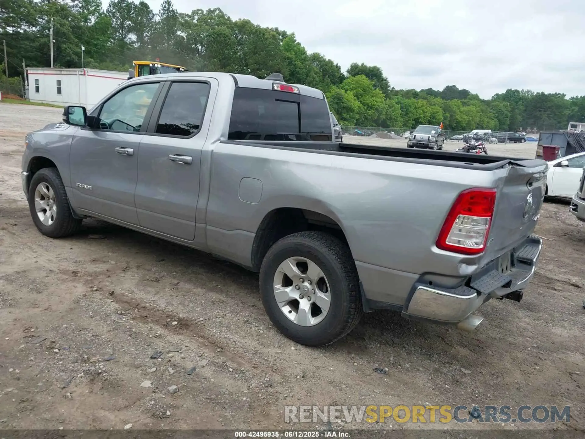 3 Photograph of a damaged car 1C6SRFBT1MN727401 RAM 1500 2021
