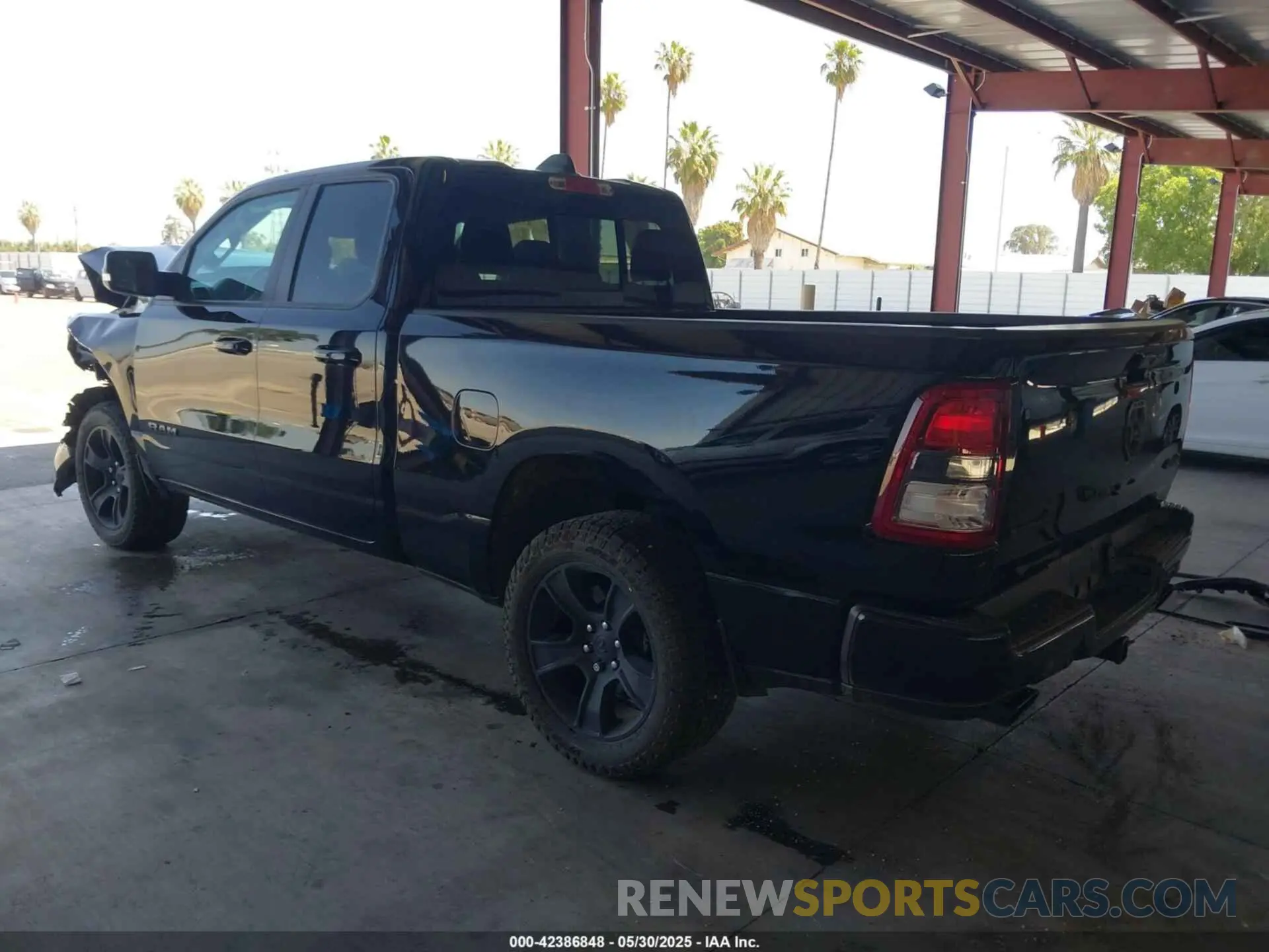 3 Photograph of a damaged car 1C6SRFBT2MN562927 RAM 1500 2021