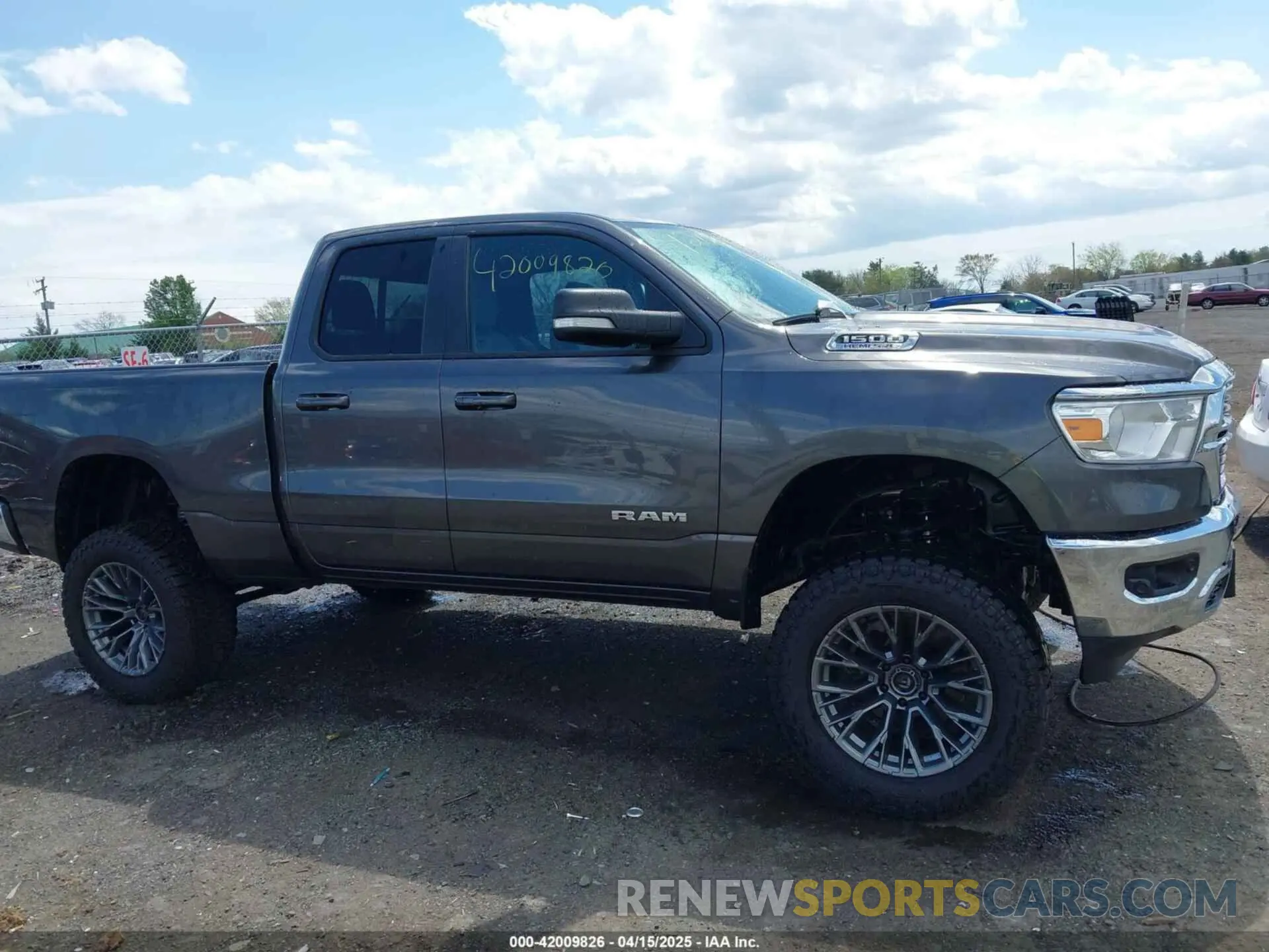 13 Photograph of a damaged car 1C6SRFBT2MN732087 RAM 1500 2021