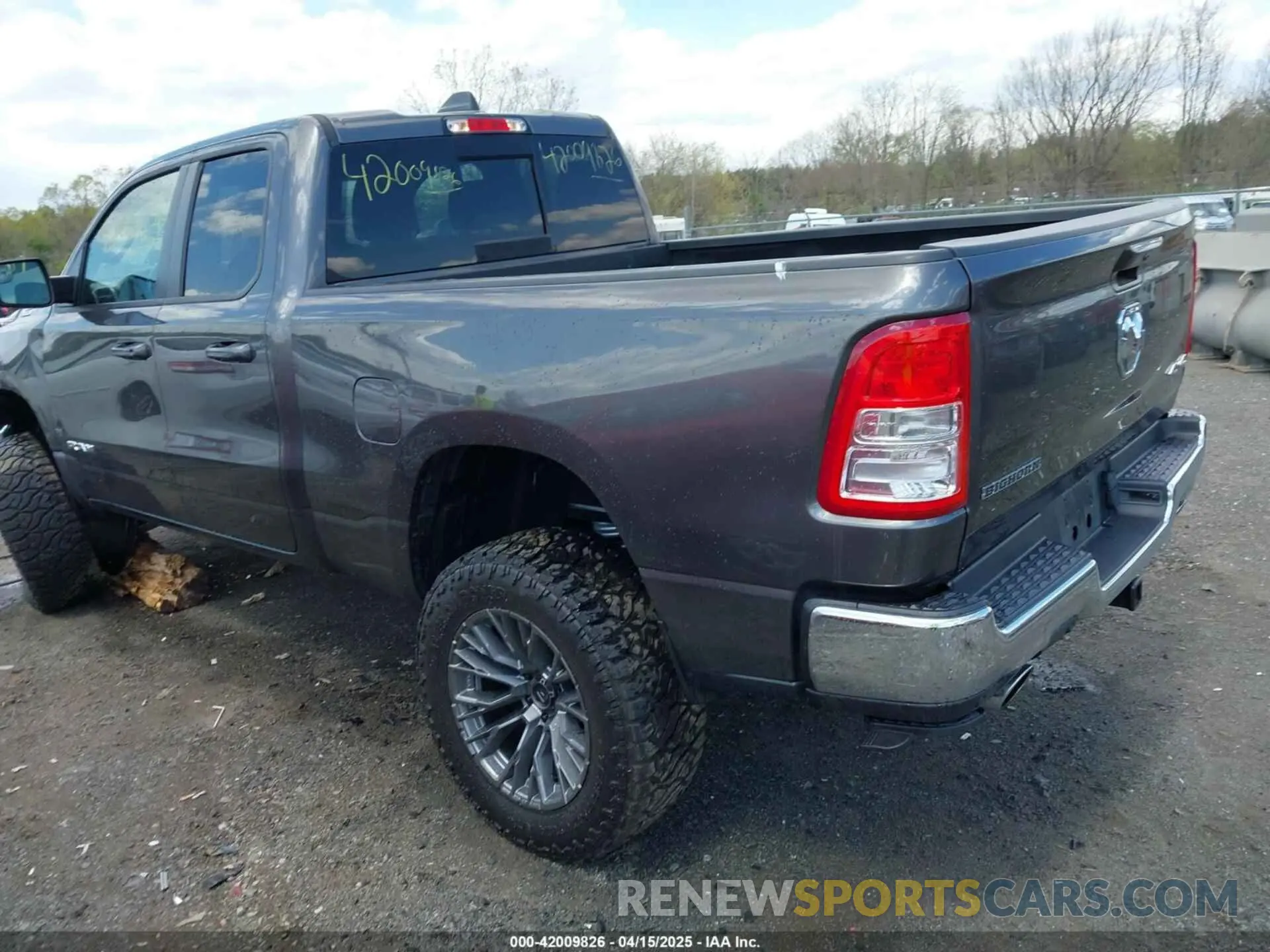 3 Photograph of a damaged car 1C6SRFBT2MN732087 RAM 1500 2021