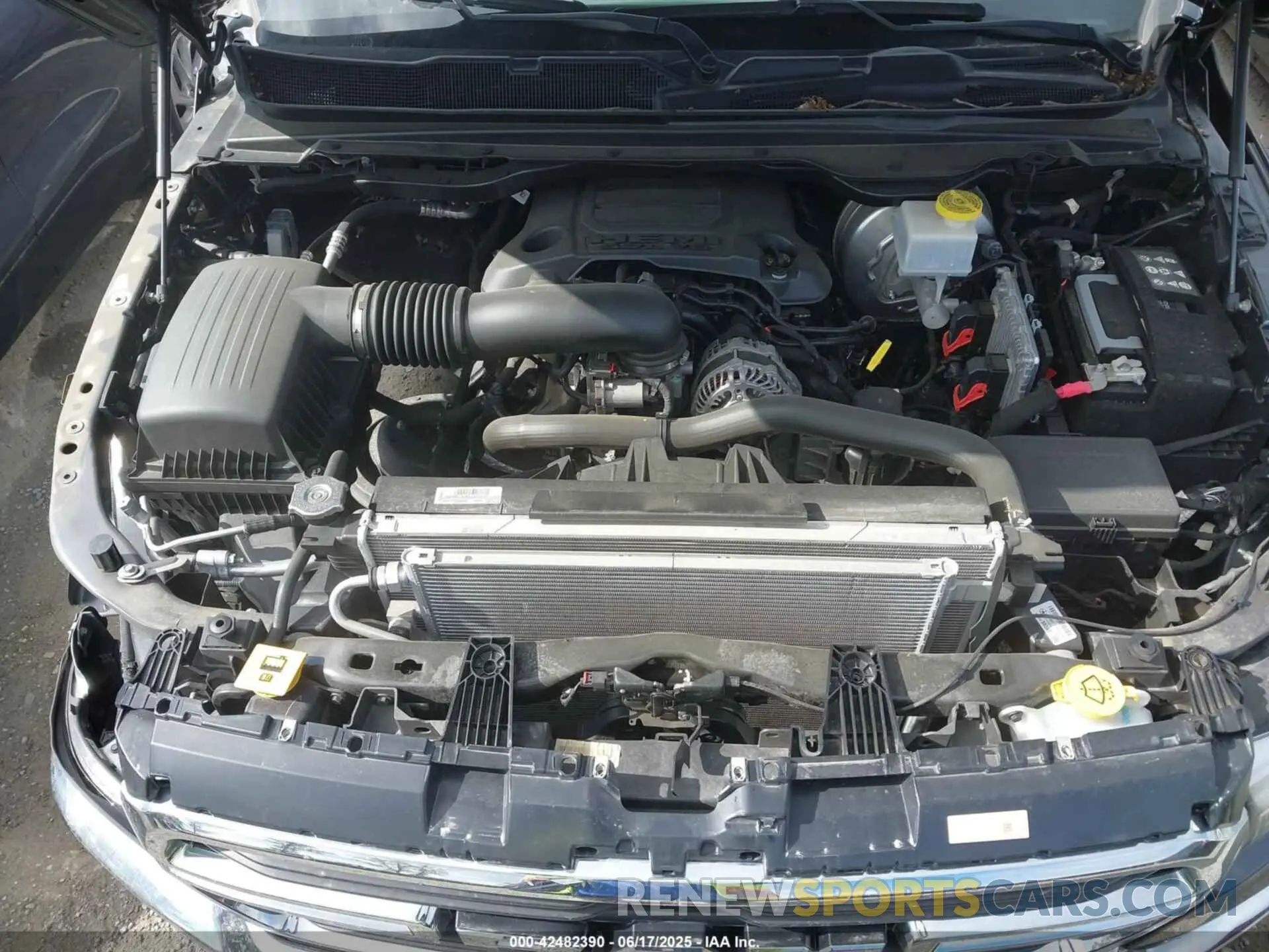 10 Photograph of a damaged car 1C6SRFBT3MN760917 RAM 1500 2021