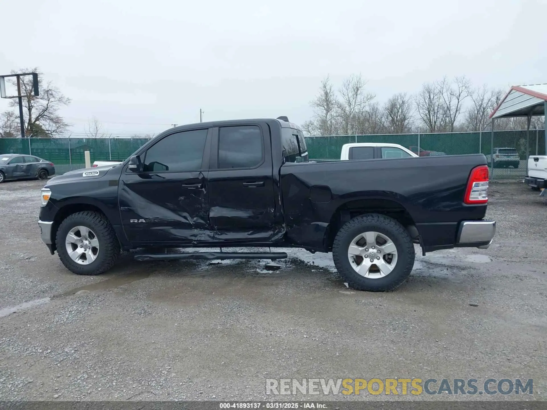 14 Photograph of a damaged car 1C6SRFBT5MN720595 RAM 1500 2021