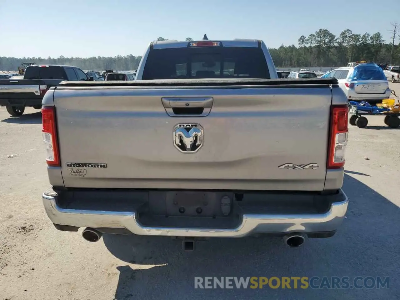6 Photograph of a damaged car 1C6SRFBT6MN784791 RAM 1500 2021