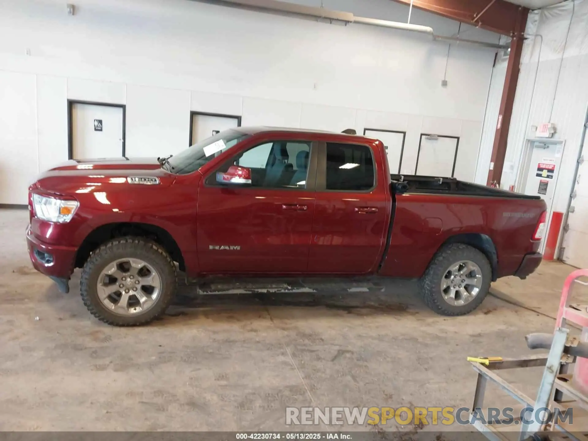 15 Photograph of a damaged car 1C6SRFBT7MN517594 RAM 1500 2021