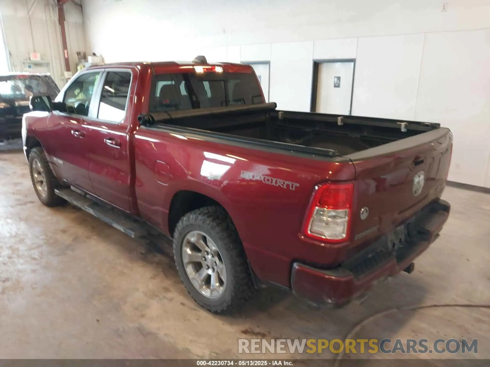 3 Photograph of a damaged car 1C6SRFBT7MN517594 RAM 1500 2021
