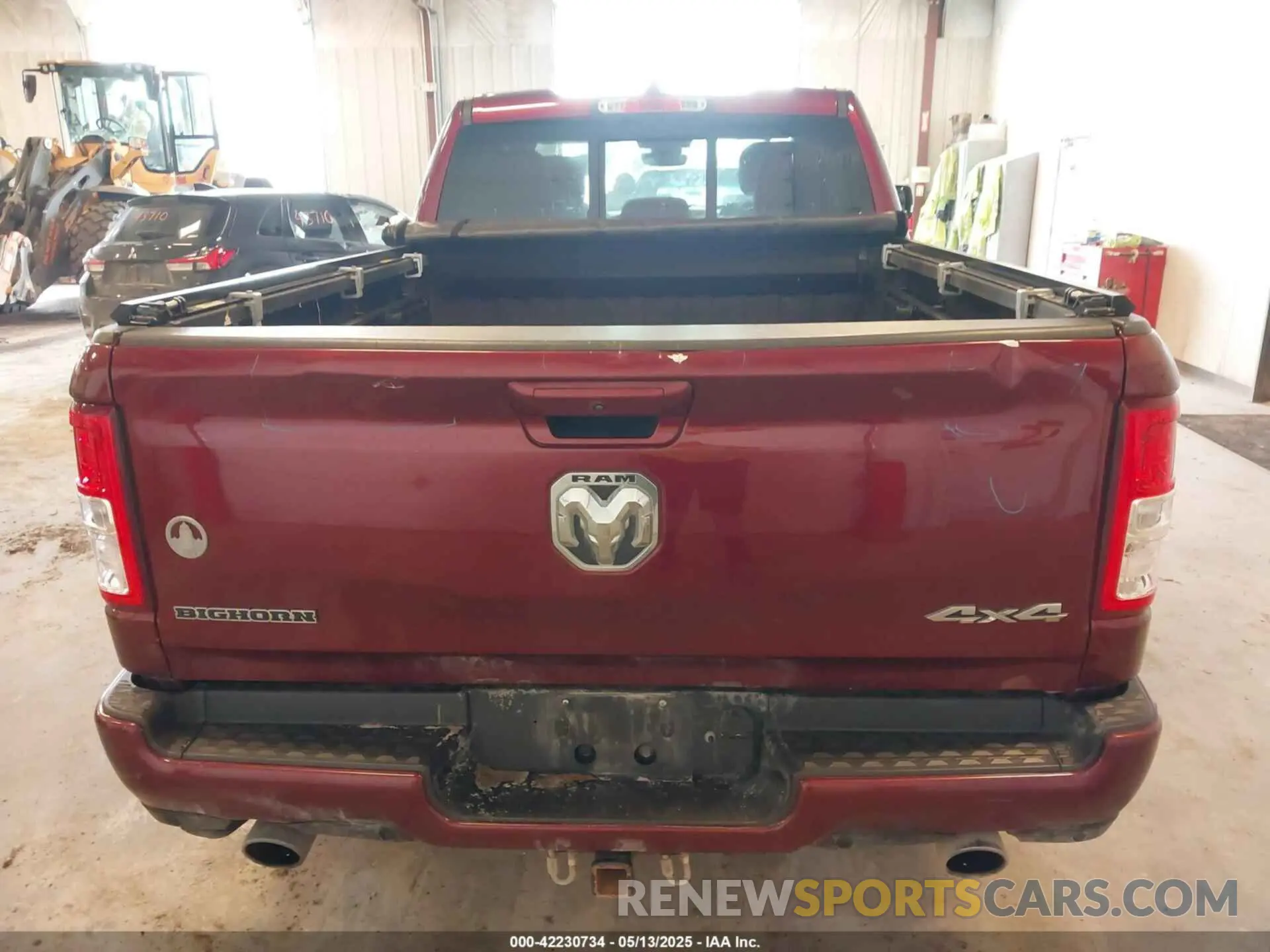 6 Photograph of a damaged car 1C6SRFBT7MN517594 RAM 1500 2021