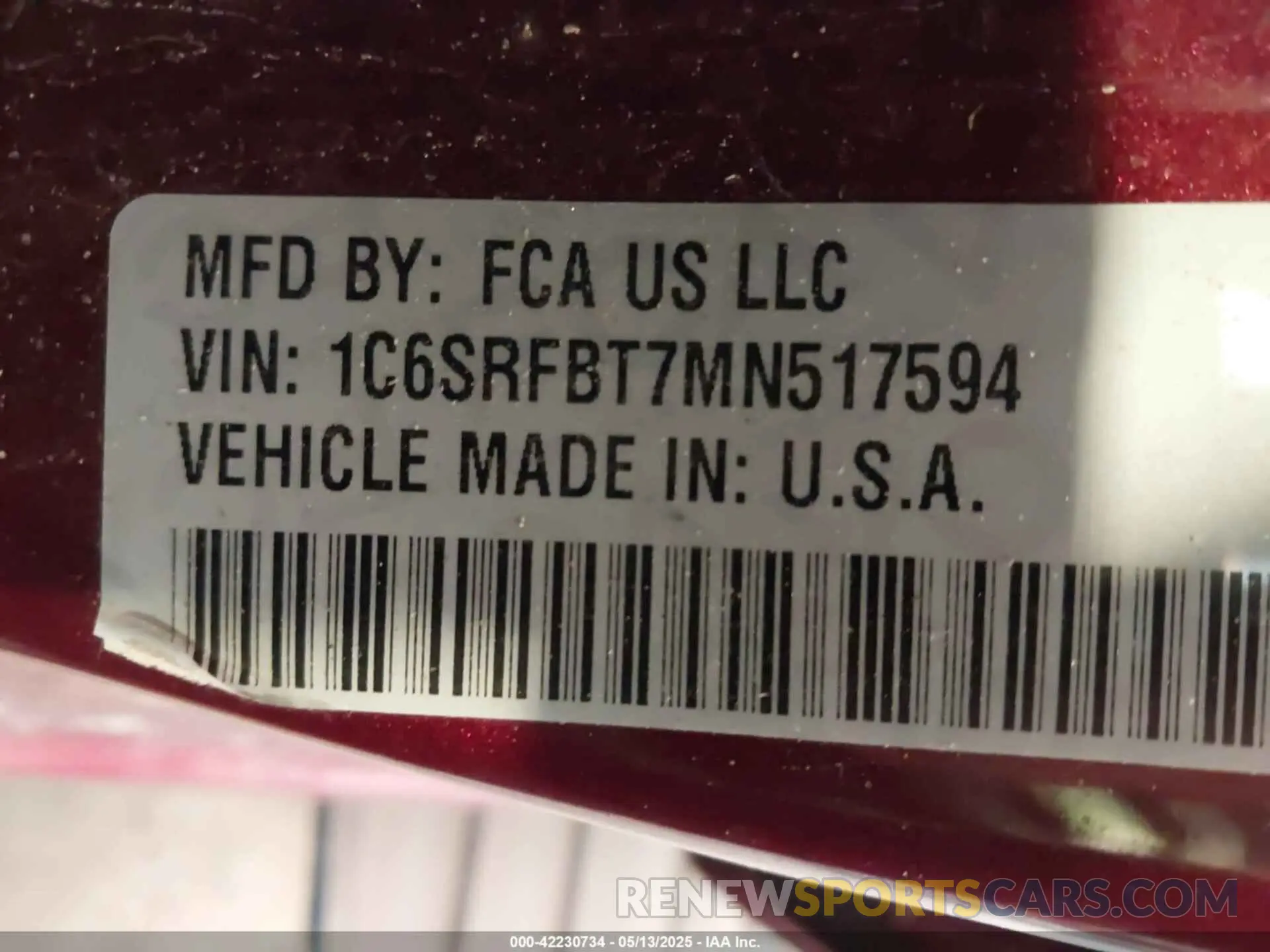 9 Photograph of a damaged car 1C6SRFBT7MN517594 RAM 1500 2021