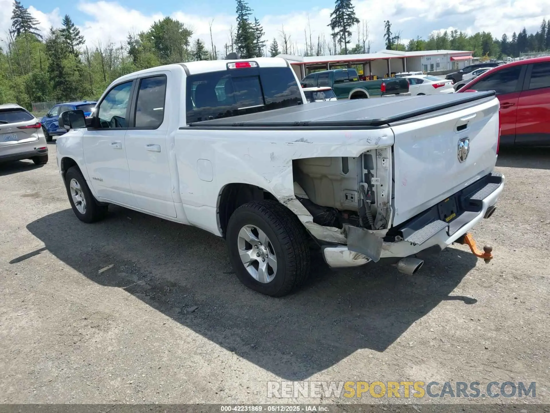 3 Photograph of a damaged car 1C6SRFBT7MN742131 RAM 1500 2021