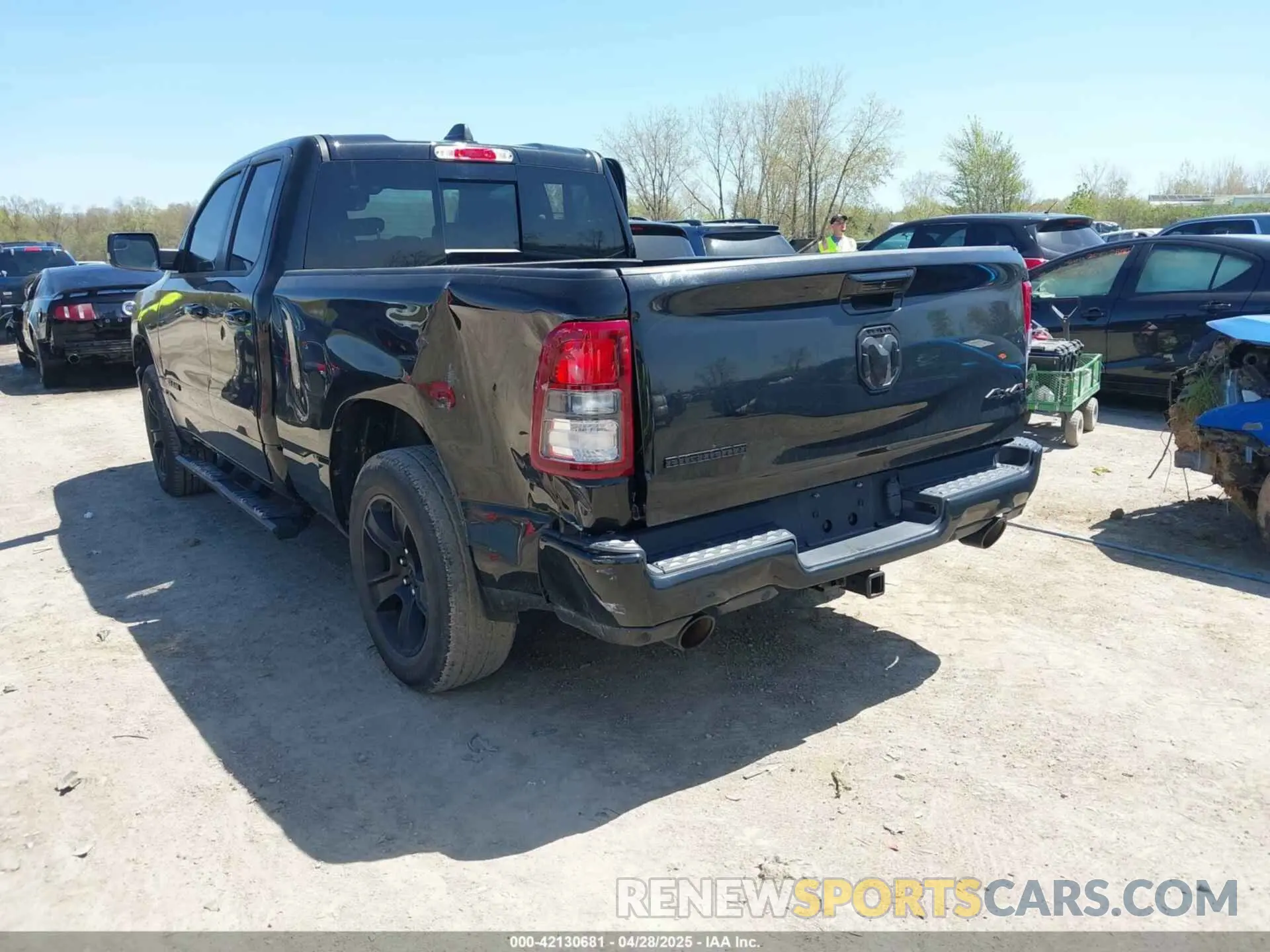 3 Photograph of a damaged car 1C6SRFBT8MN728741 RAM 1500 2021