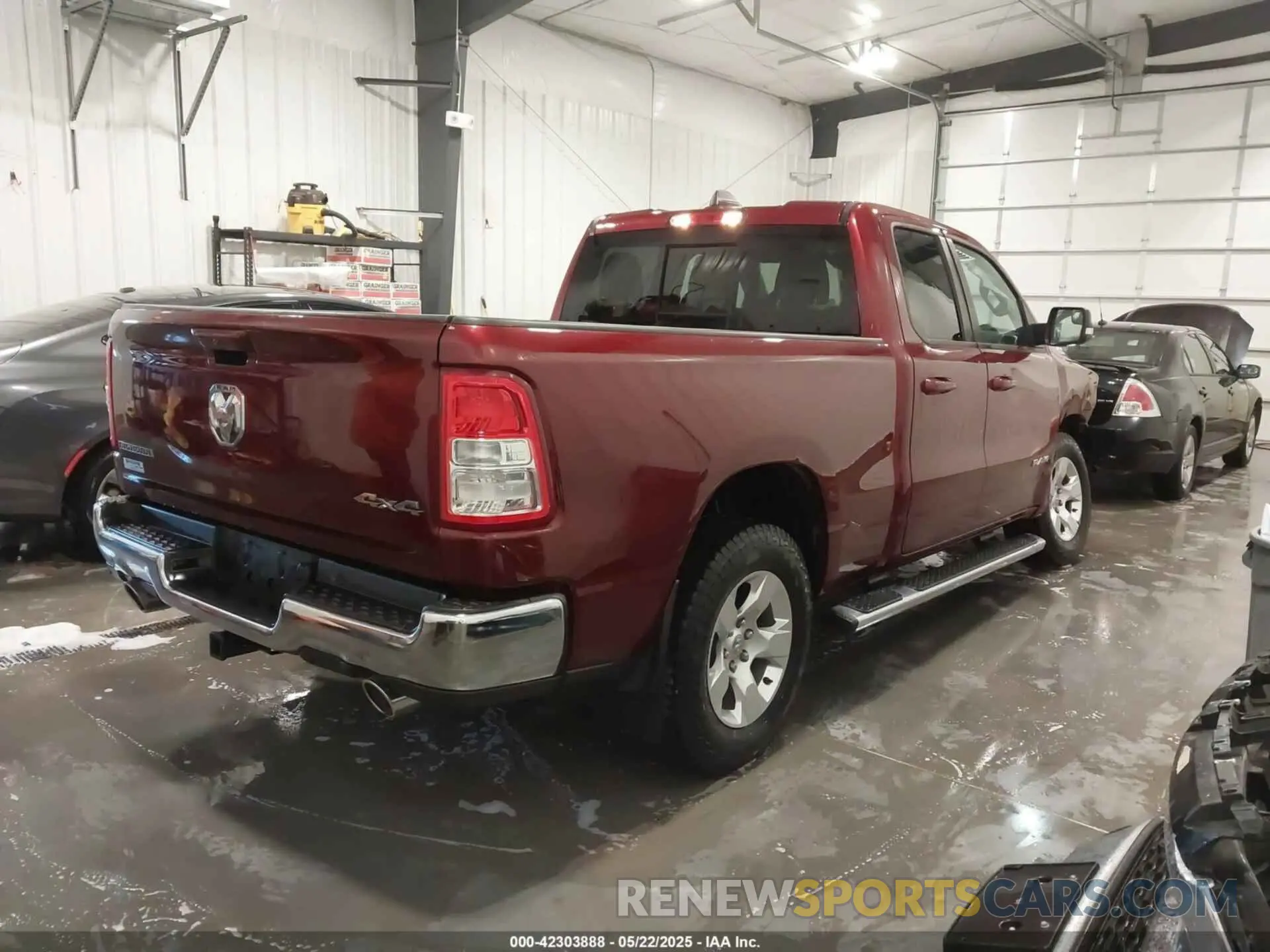 4 Photograph of a damaged car 1C6SRFBTXMN732628 RAM 1500 2021