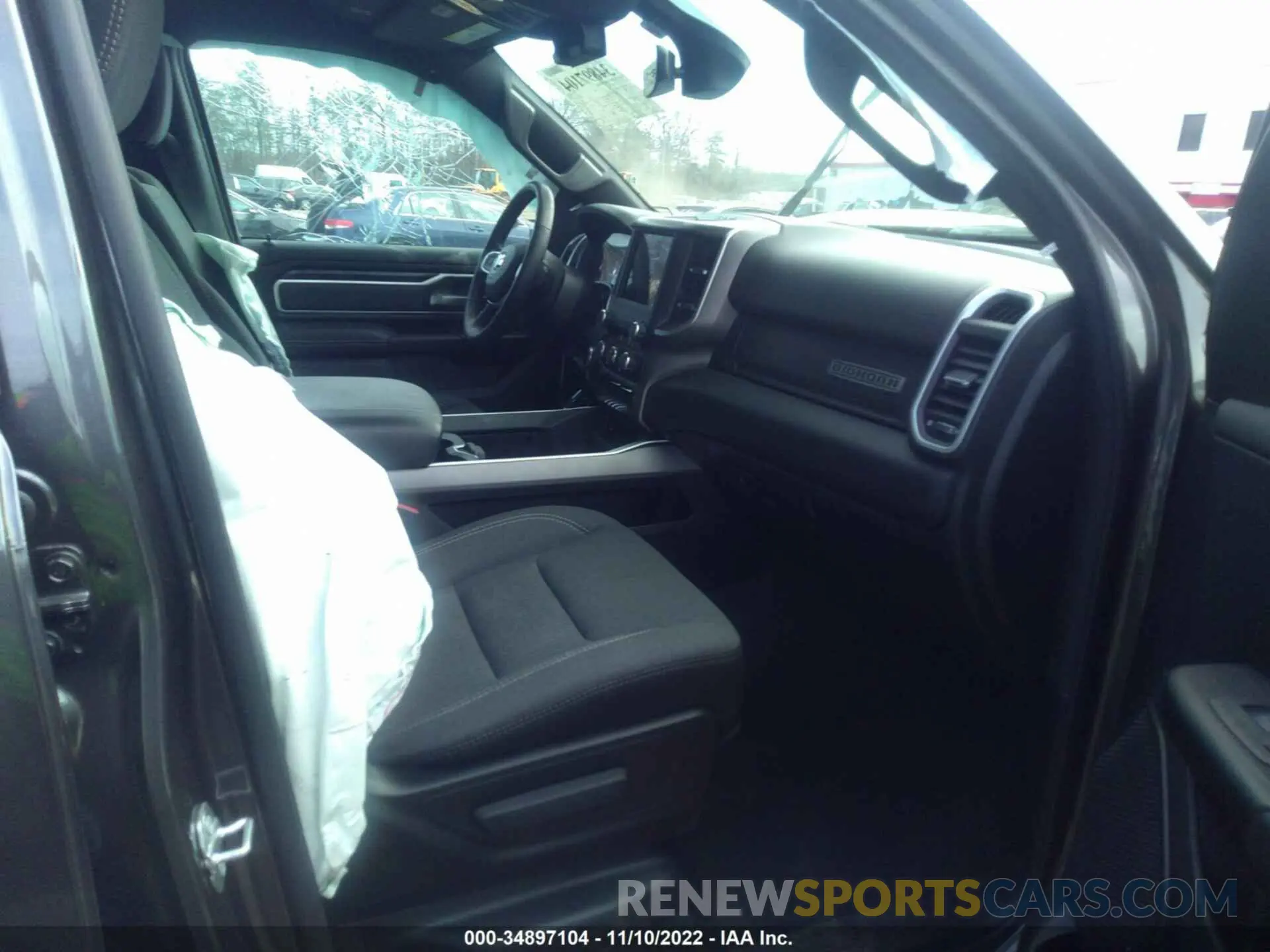 5 Photograph of a damaged car 1C6SRFBTXMN772661 RAM 1500 2021