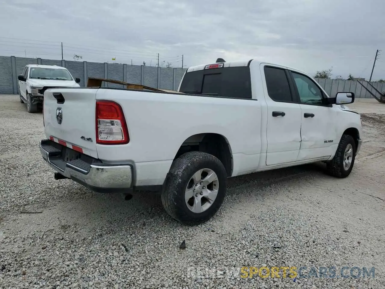 3 Photograph of a damaged car 1C6SRFCT7MN604278 RAM 1500 2021