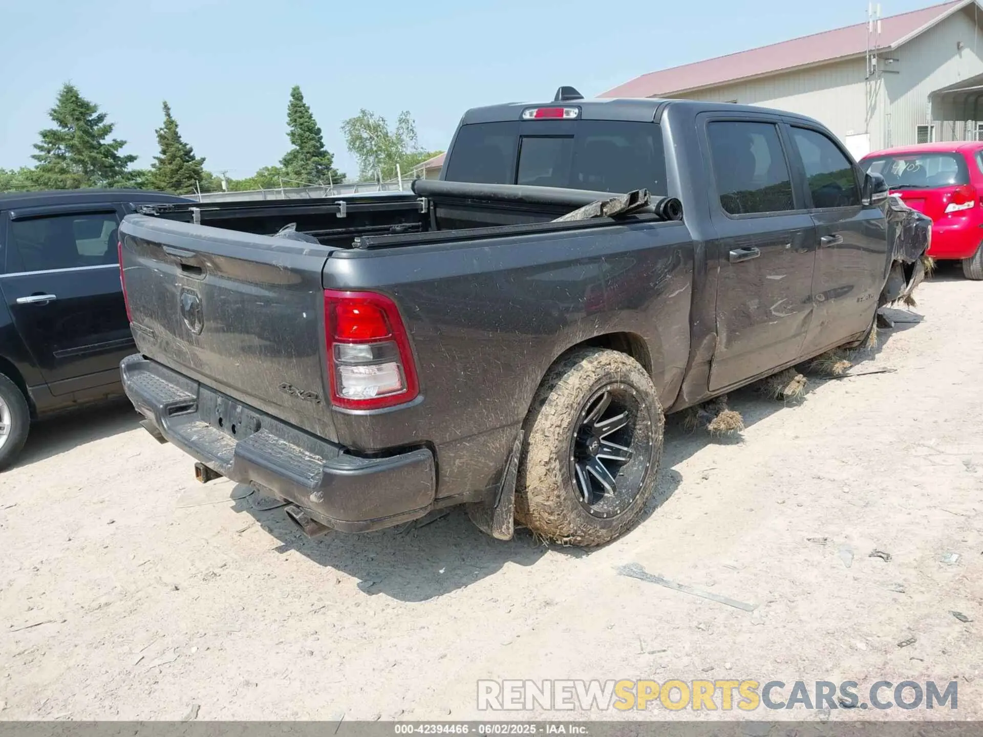 4 Photograph of a damaged car 1C6SRFFT1MN554666 RAM 1500 2021