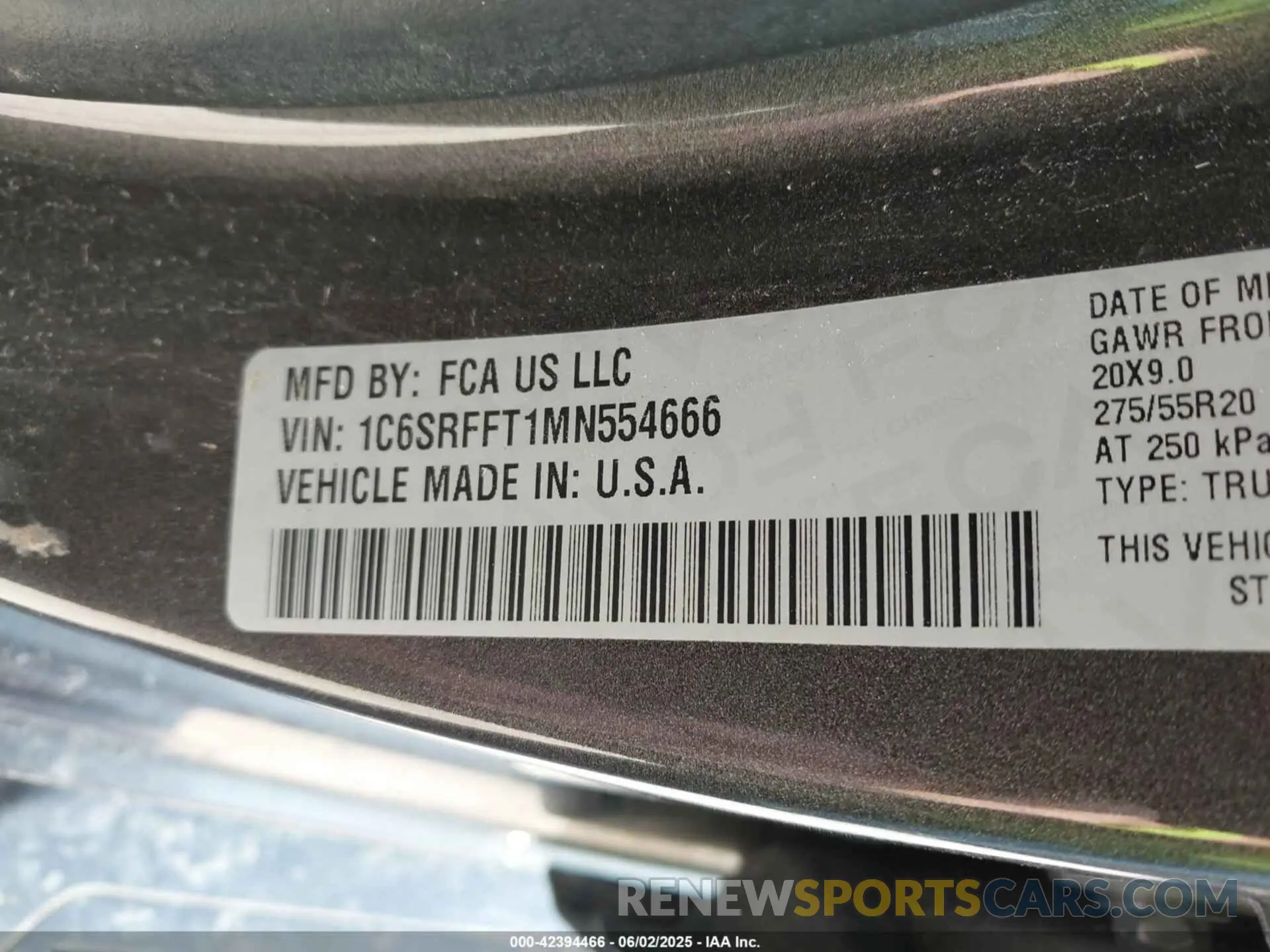 9 Photograph of a damaged car 1C6SRFFT1MN554666 RAM 1500 2021