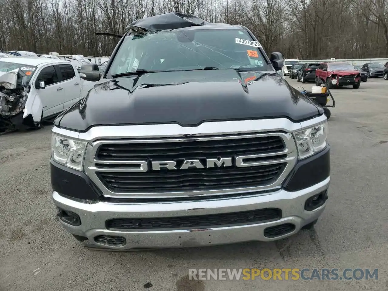 5 Photograph of a damaged car 1C6SRFFT1MN668148 RAM 1500 2021