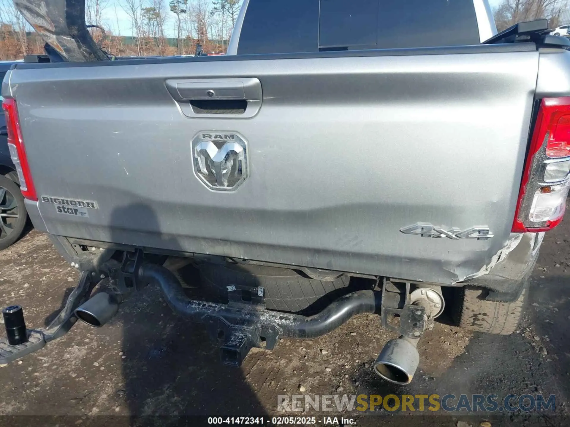 20 Photograph of a damaged car 1C6SRFFT1MN795398 RAM 1500 2021