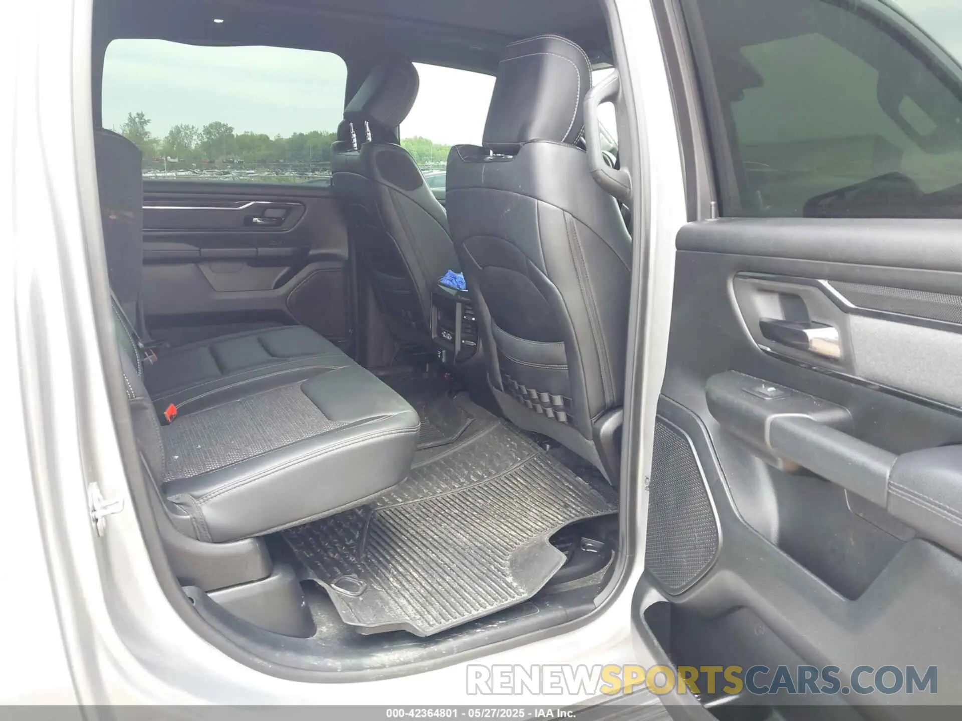 8 Photograph of a damaged car 1C6SRFFT2MN597123 RAM 1500 2021