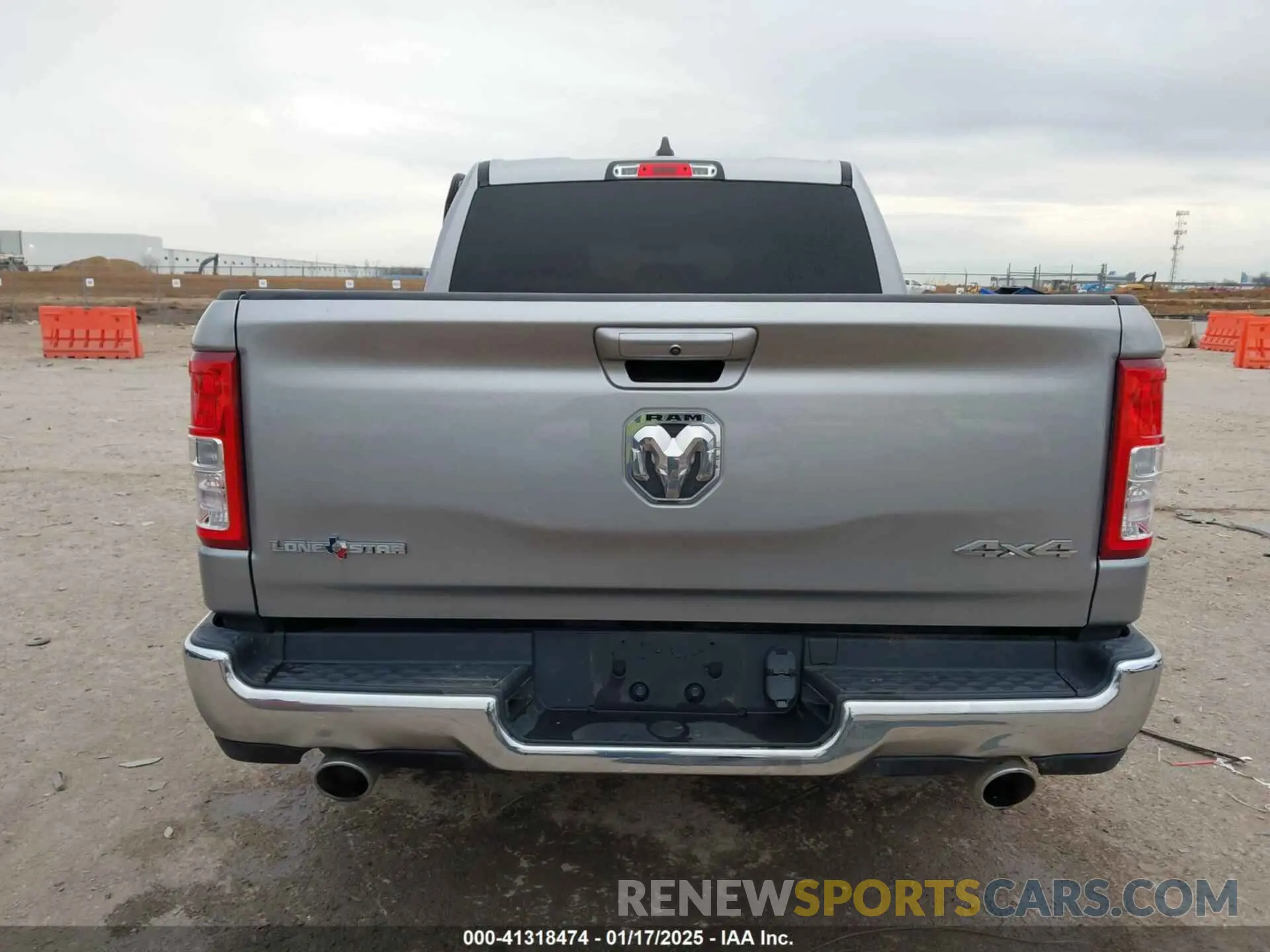 16 Photograph of a damaged car 1C6SRFFT3MN796441 RAM 1500 2021