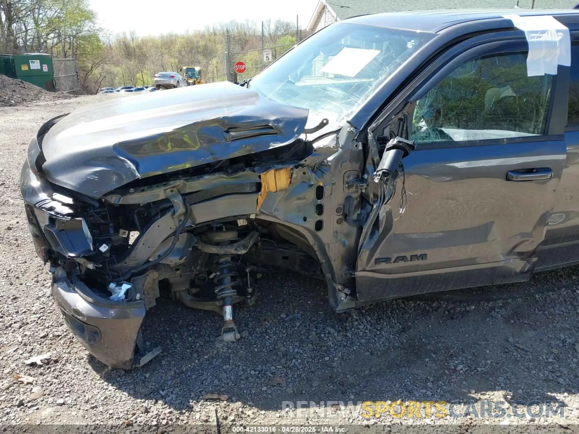 6 Photograph of a damaged car 1C6SRFFT4MN722848 RAM 1500 2021