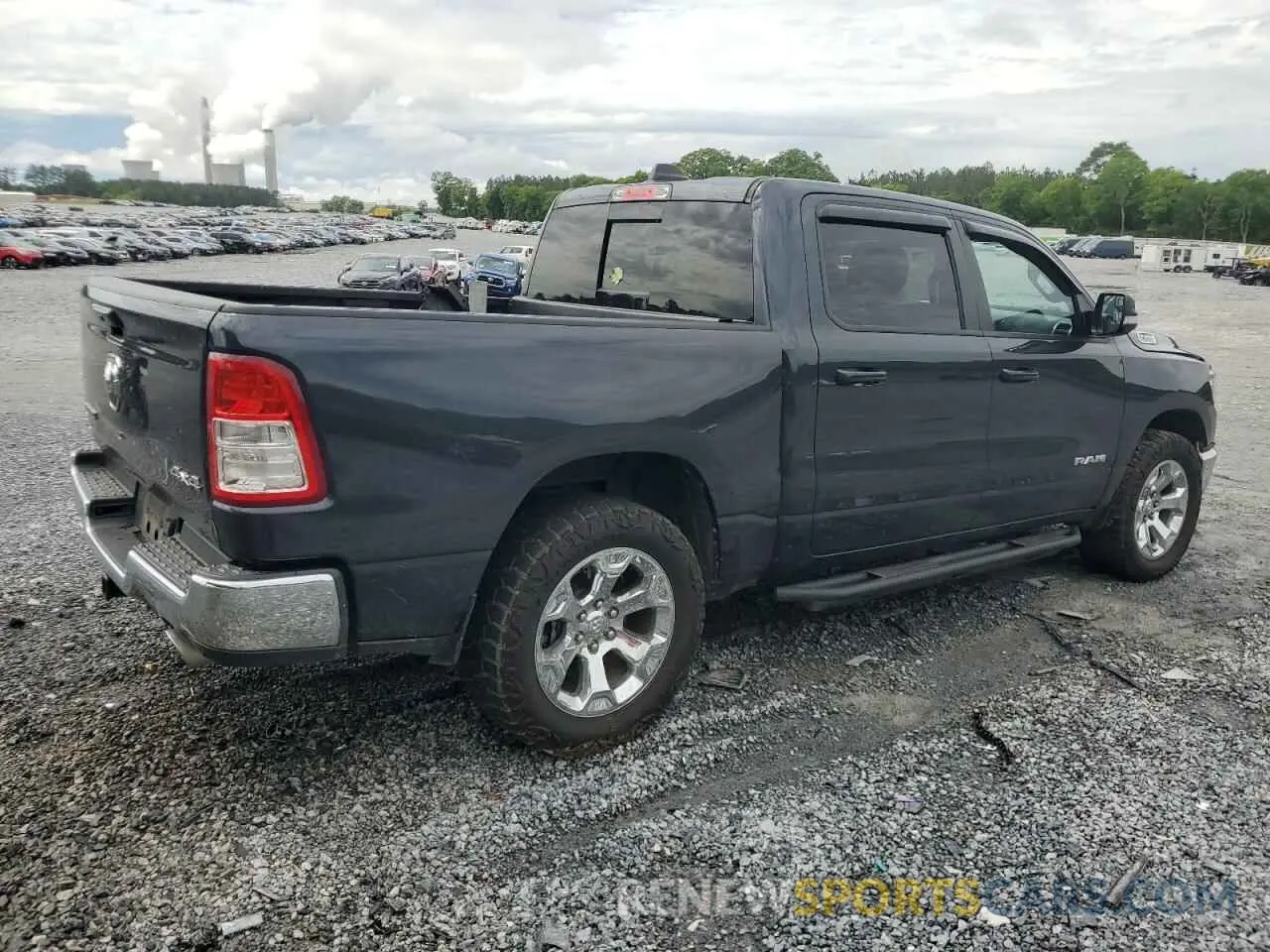 3 Photograph of a damaged car 1C6SRFFT5MN695160 RAM 1500 2021