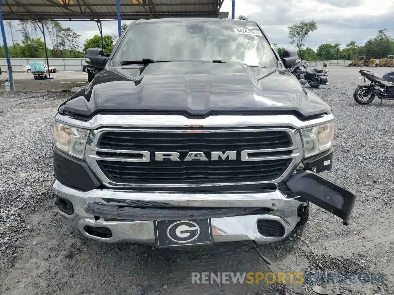5 Photograph of a damaged car 1C6SRFFT5MN695160 RAM 1500 2021