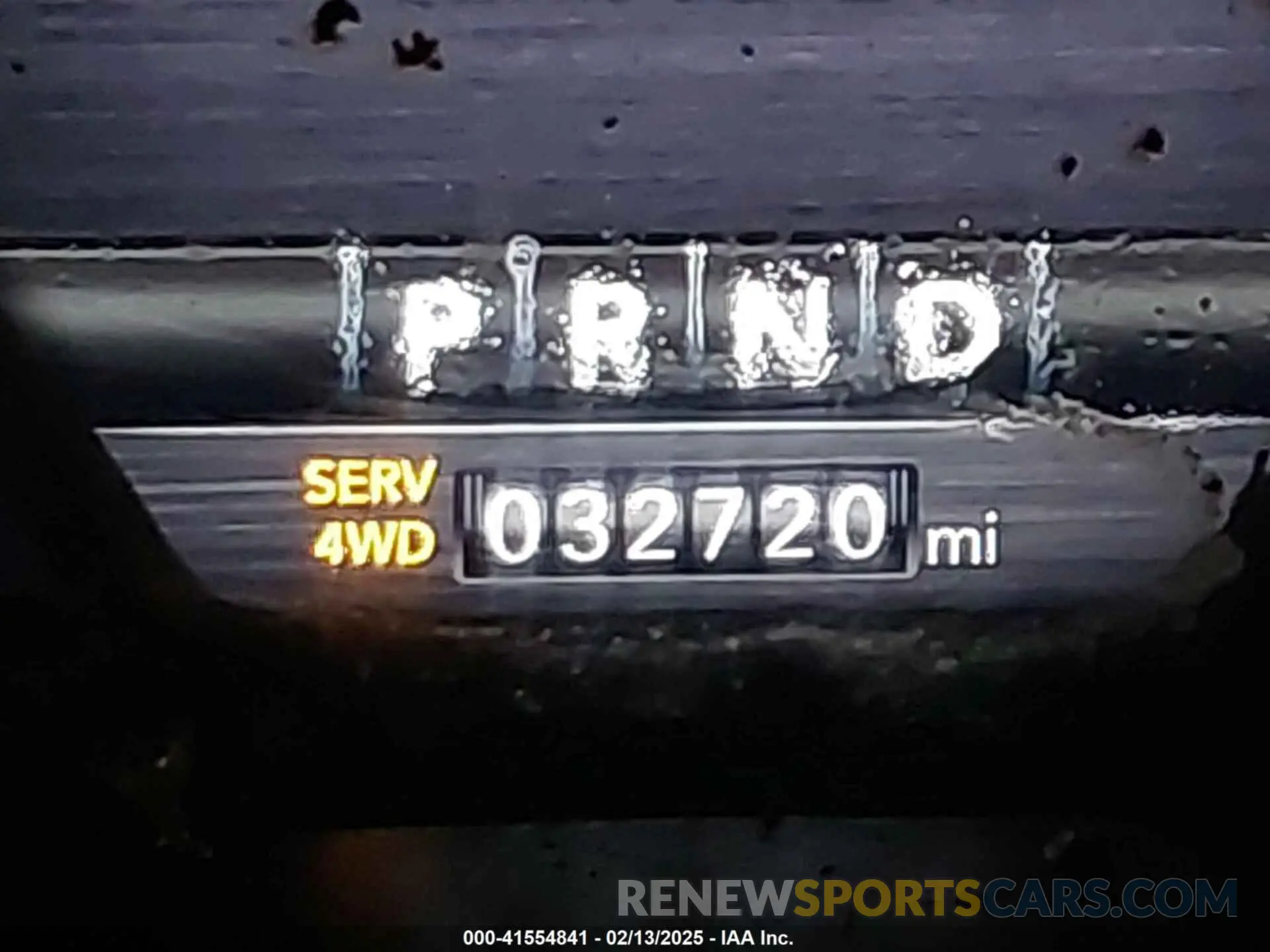 6 Photograph of a damaged car 1C6SRFFT6MN520691 RAM 1500 2021