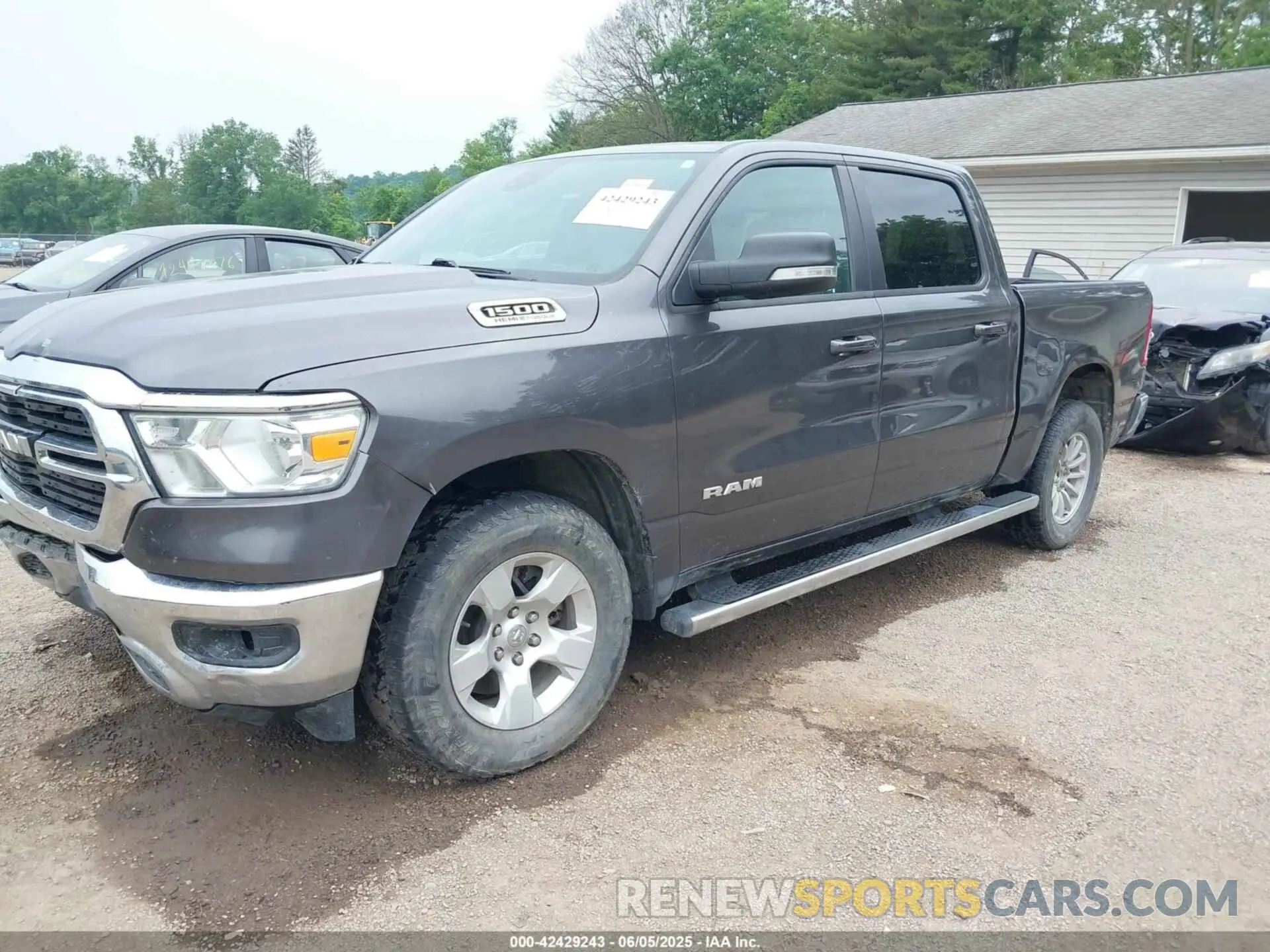 2 Photograph of a damaged car 1C6SRFFT6MN646291 RAM 1500 2021