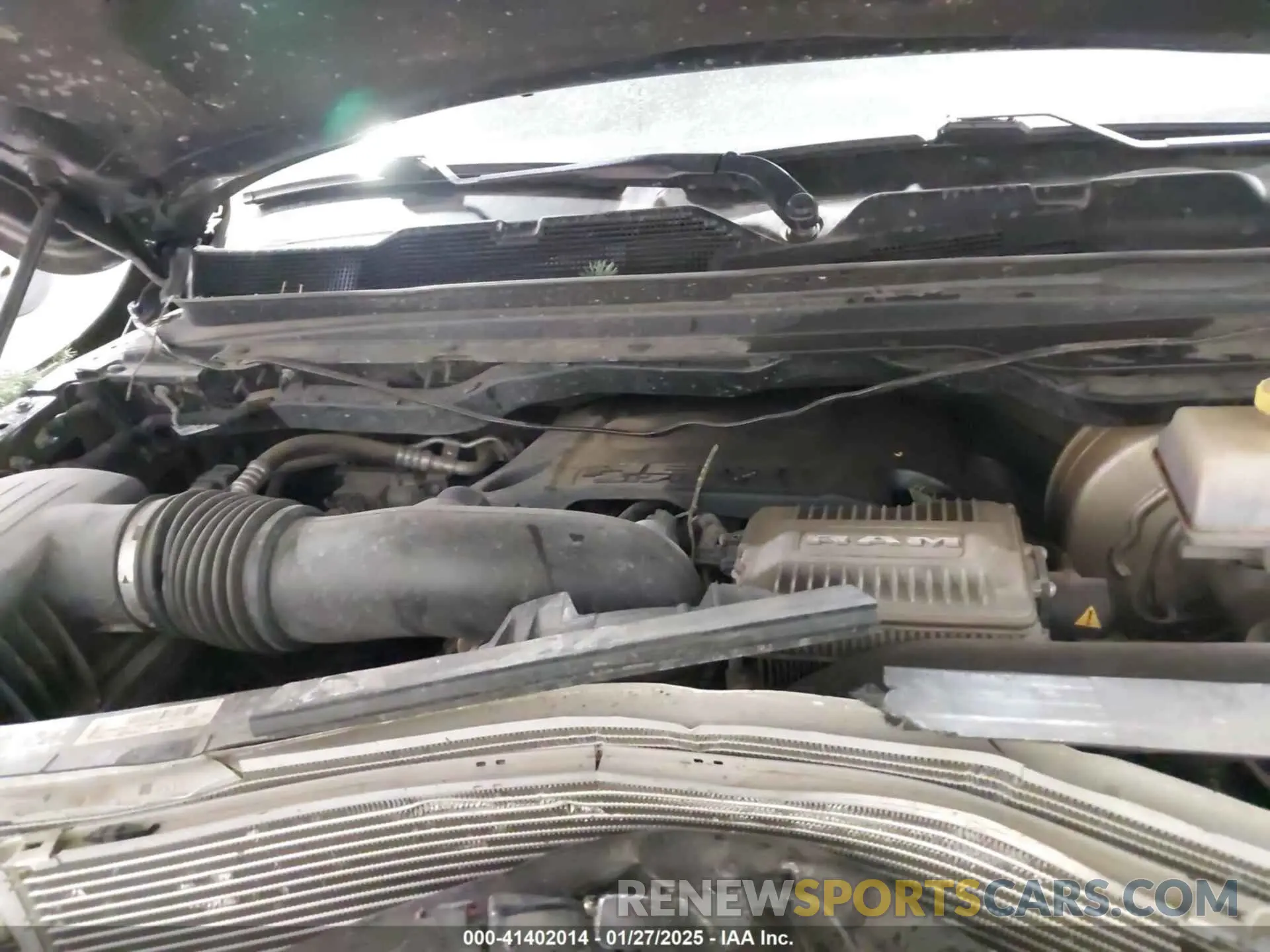 10 Photograph of a damaged car 1C6SRFFT6MN675158 RAM 1500 2021