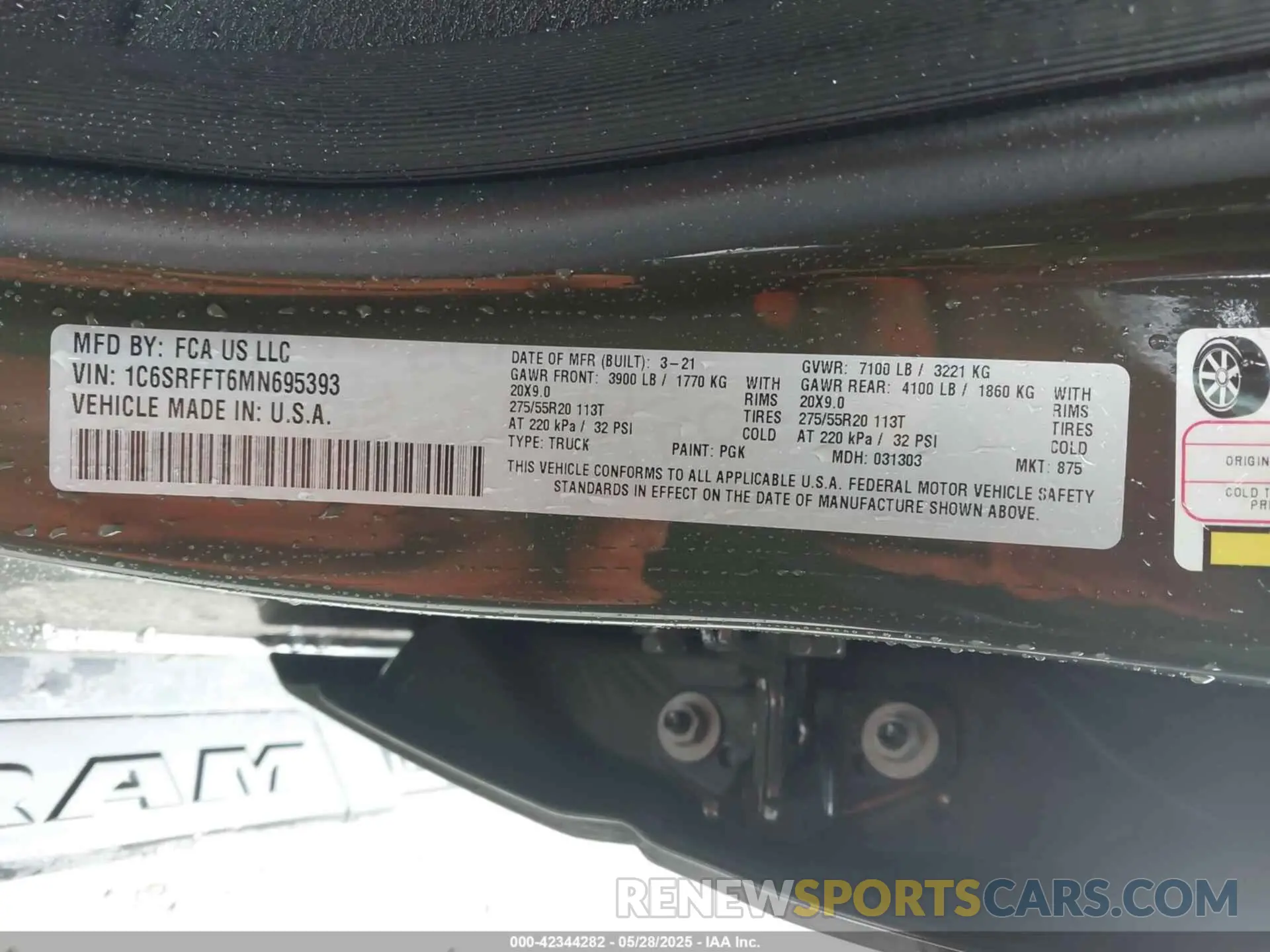 9 Photograph of a damaged car 1C6SRFFT6MN695393 RAM 1500 2021